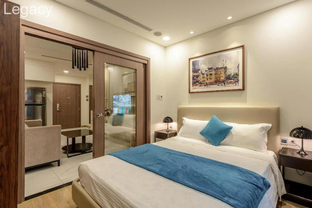 Landmark 81 Legacy Inn