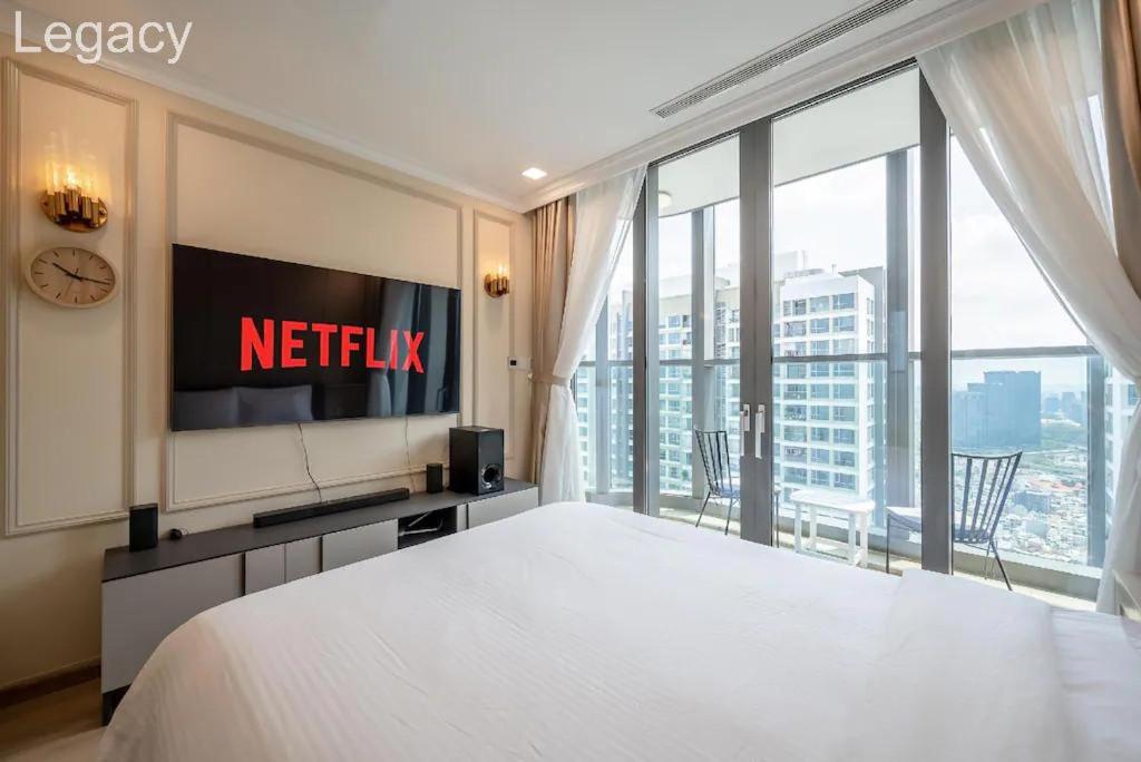 Landmark 81 Legacy Inn
