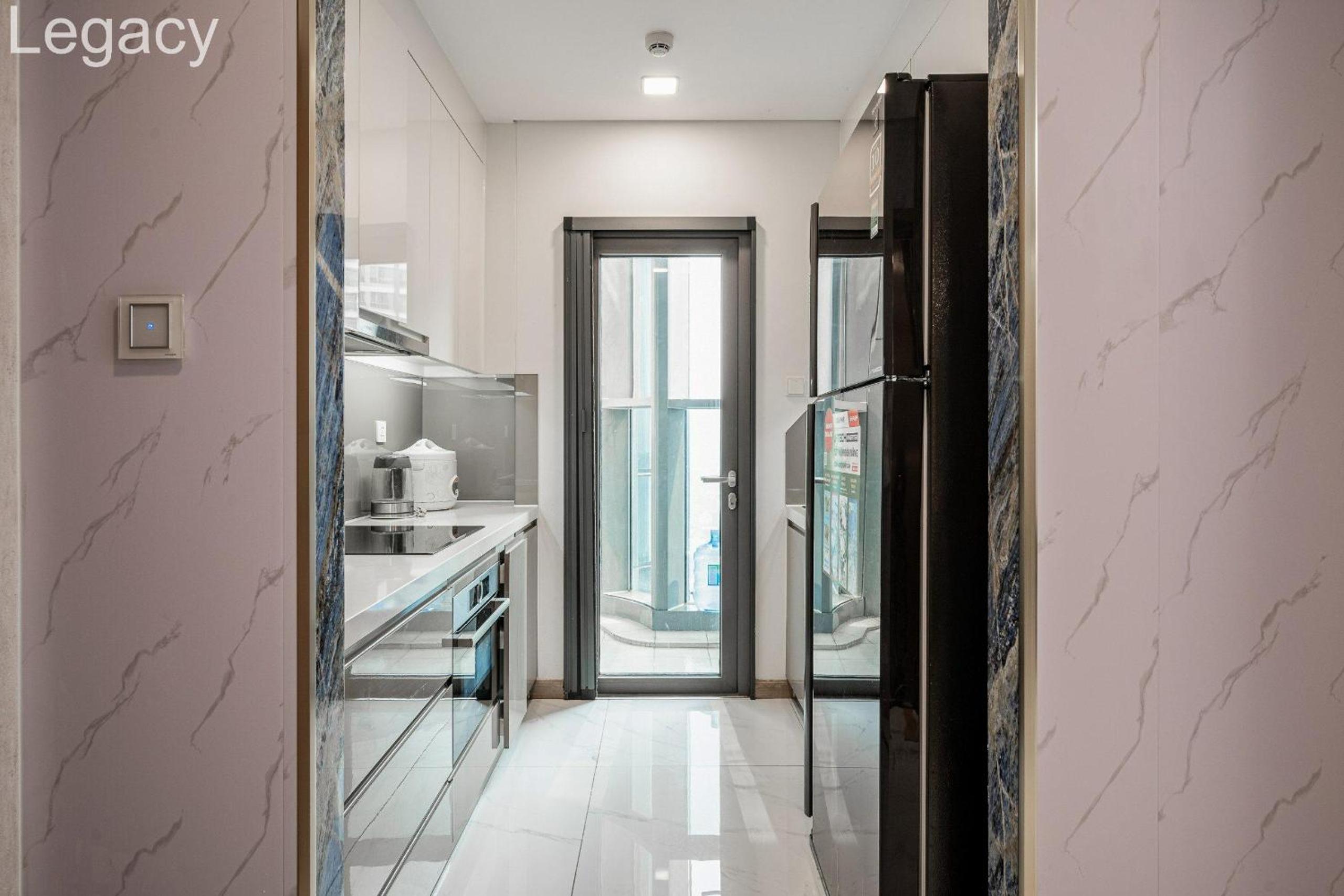Landmark 81 Legacy Inn
