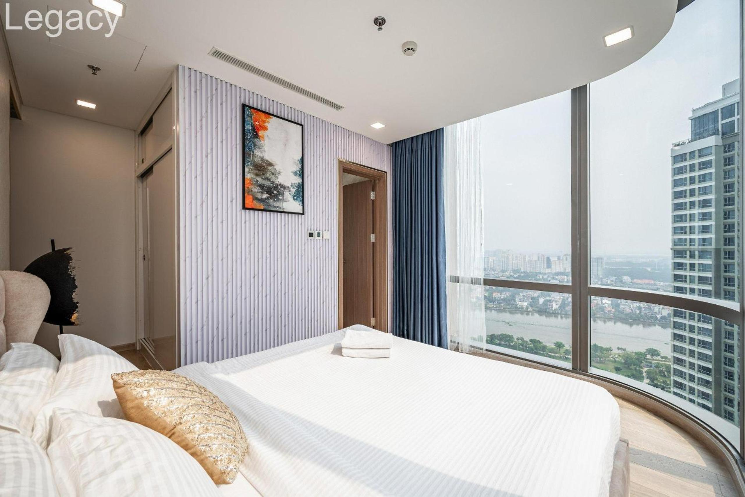 Landmark 81 Legacy Inn