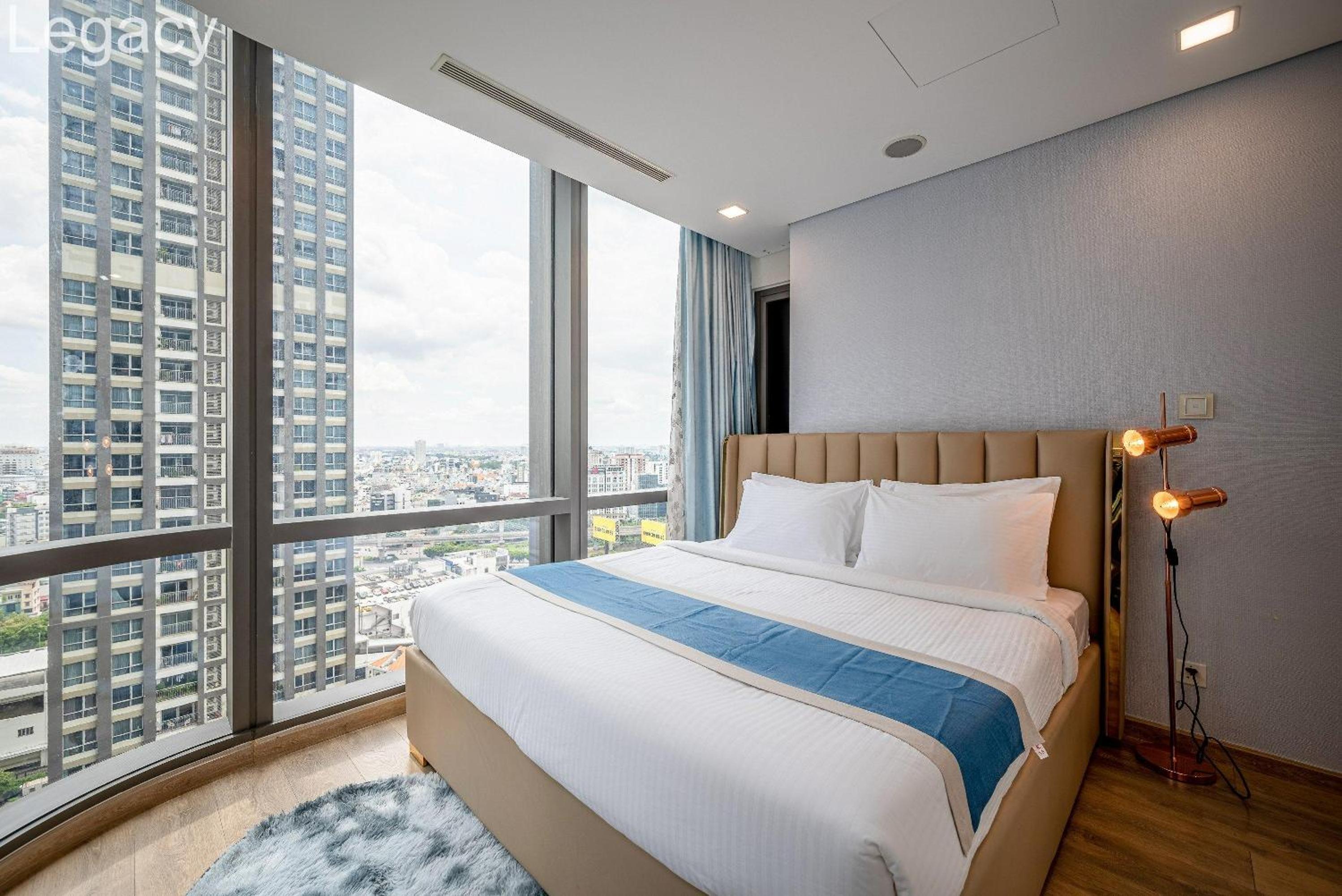Landmark 81 Legacy Inn