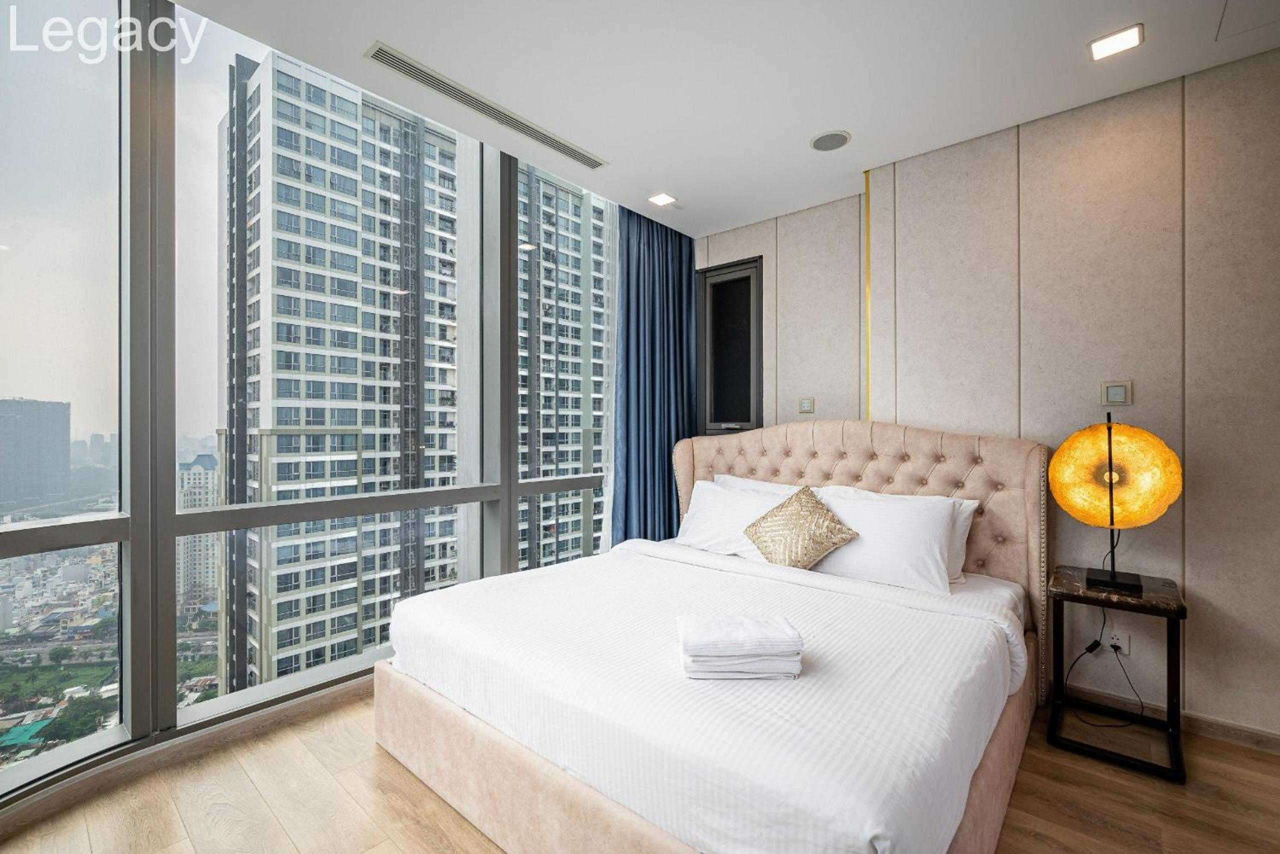 Landmark 81 Legacy Inn