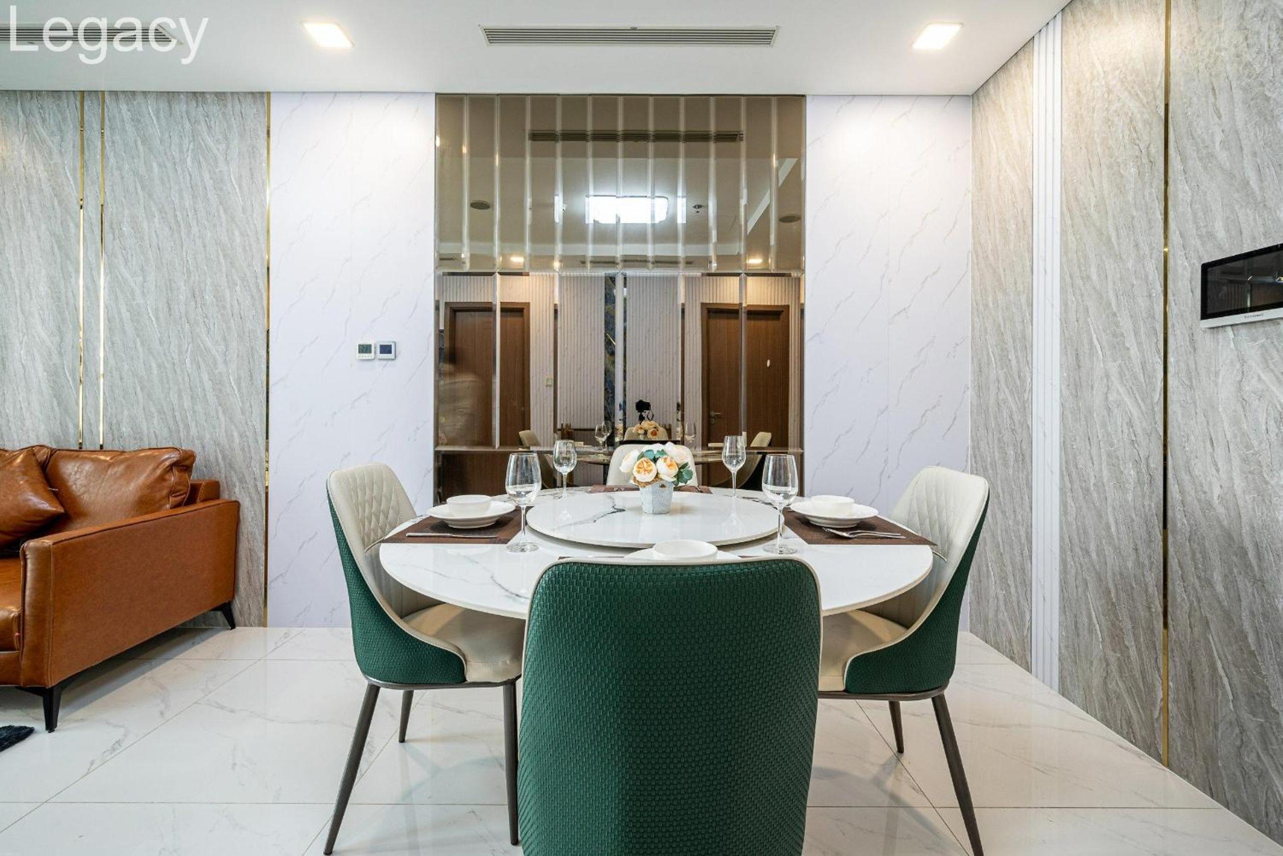 Landmark 81 Legacy Inn