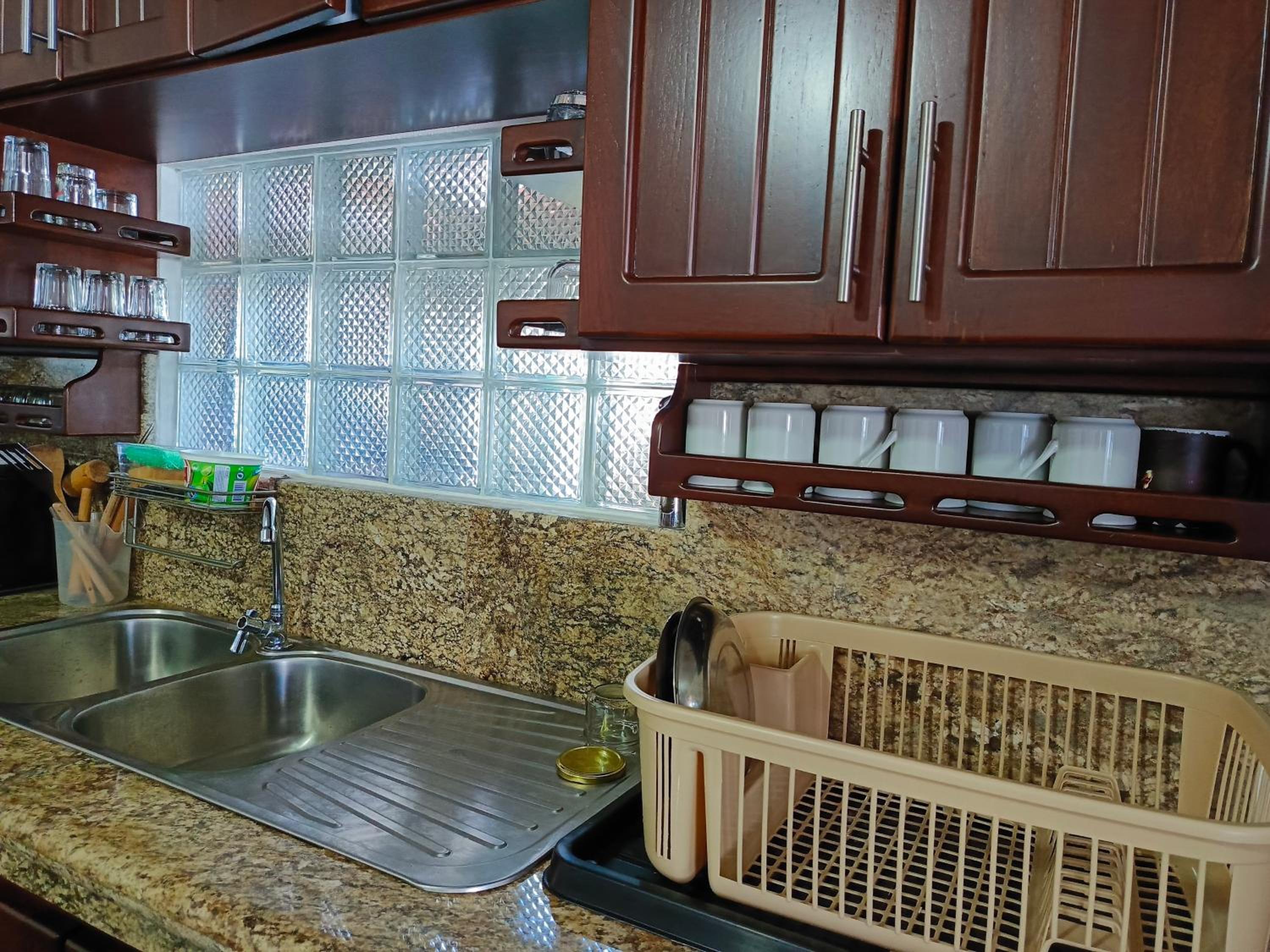 Rooms with private bathroom and kitchen