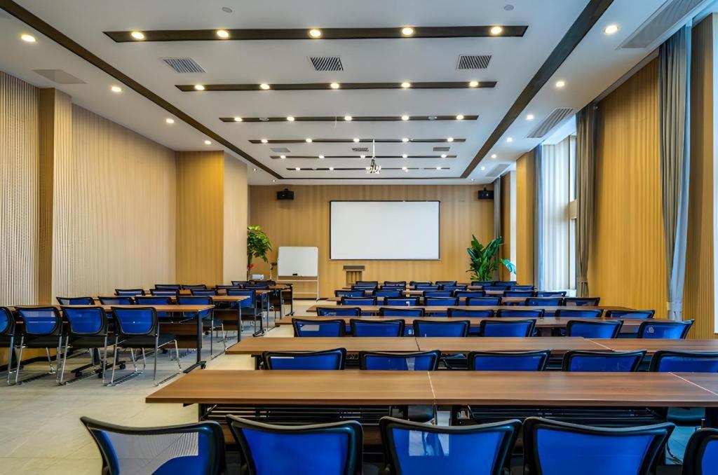 Borrman Hotel Zhangzhou Baolong Plaza