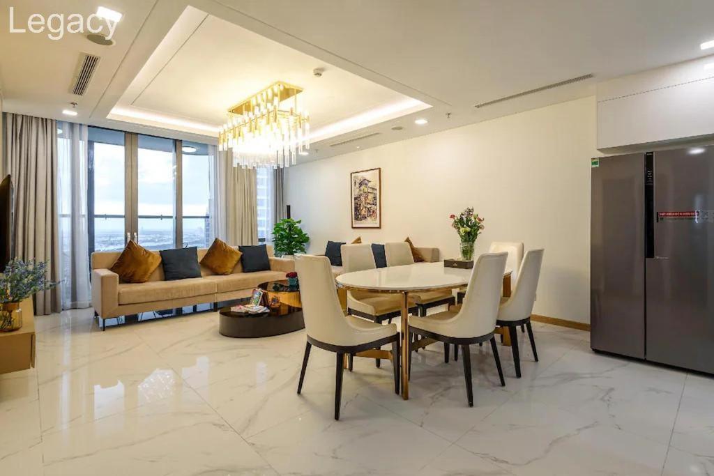 Landmark 81 Legacy Inn