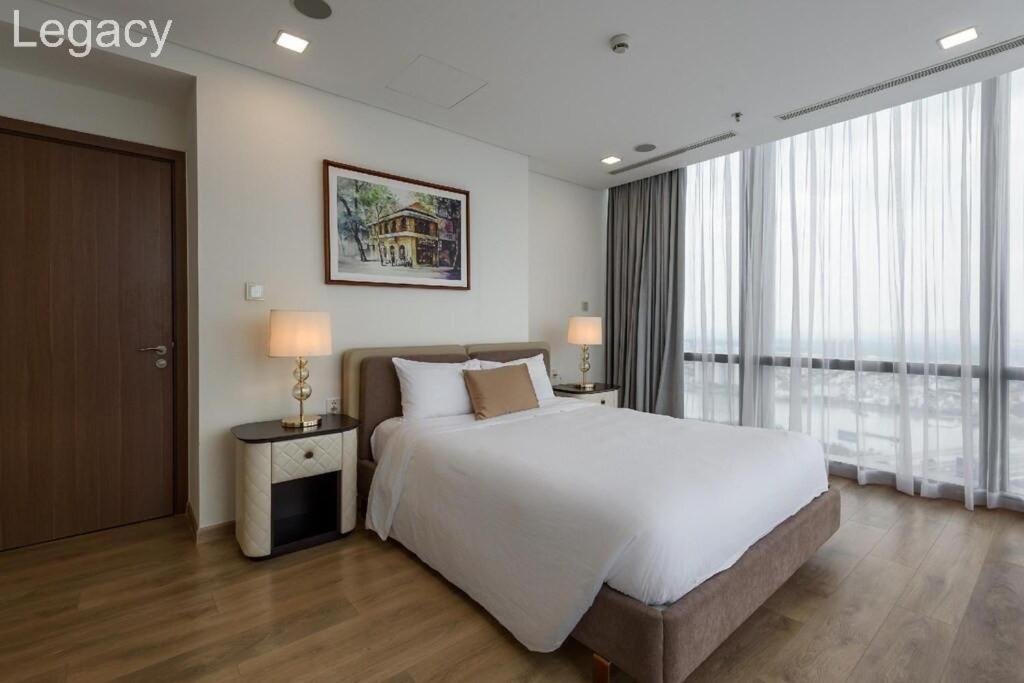 Landmark 81 Legacy Inn