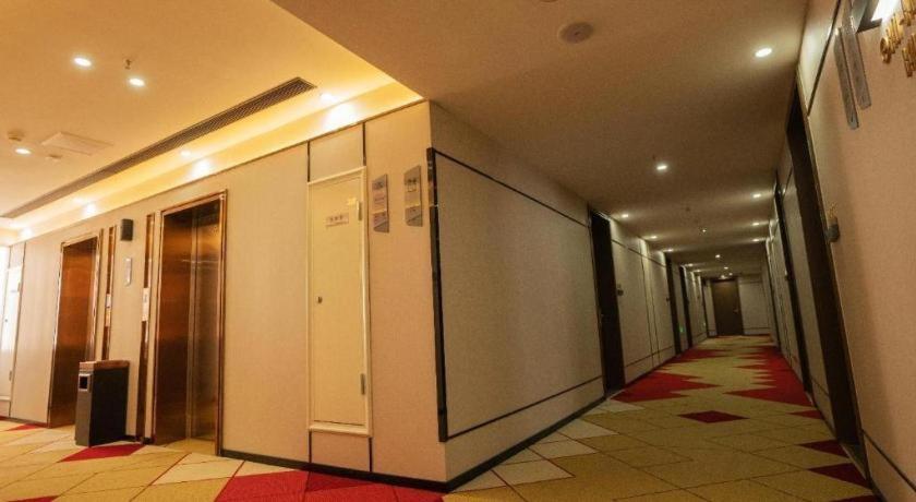 Borrman Hotel Zoucheng Huamaowan Mall