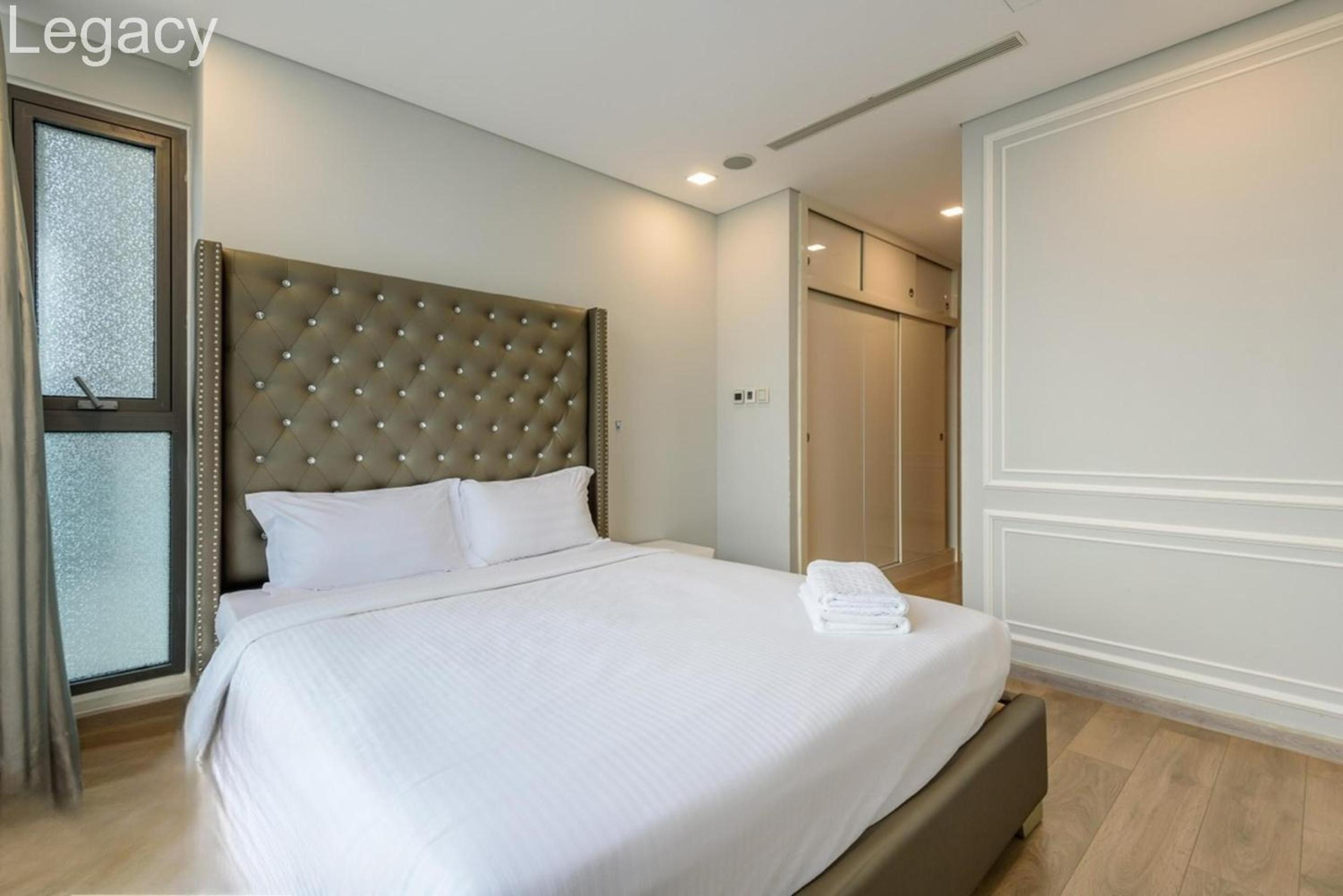 Landmark 81 Legacy Inn