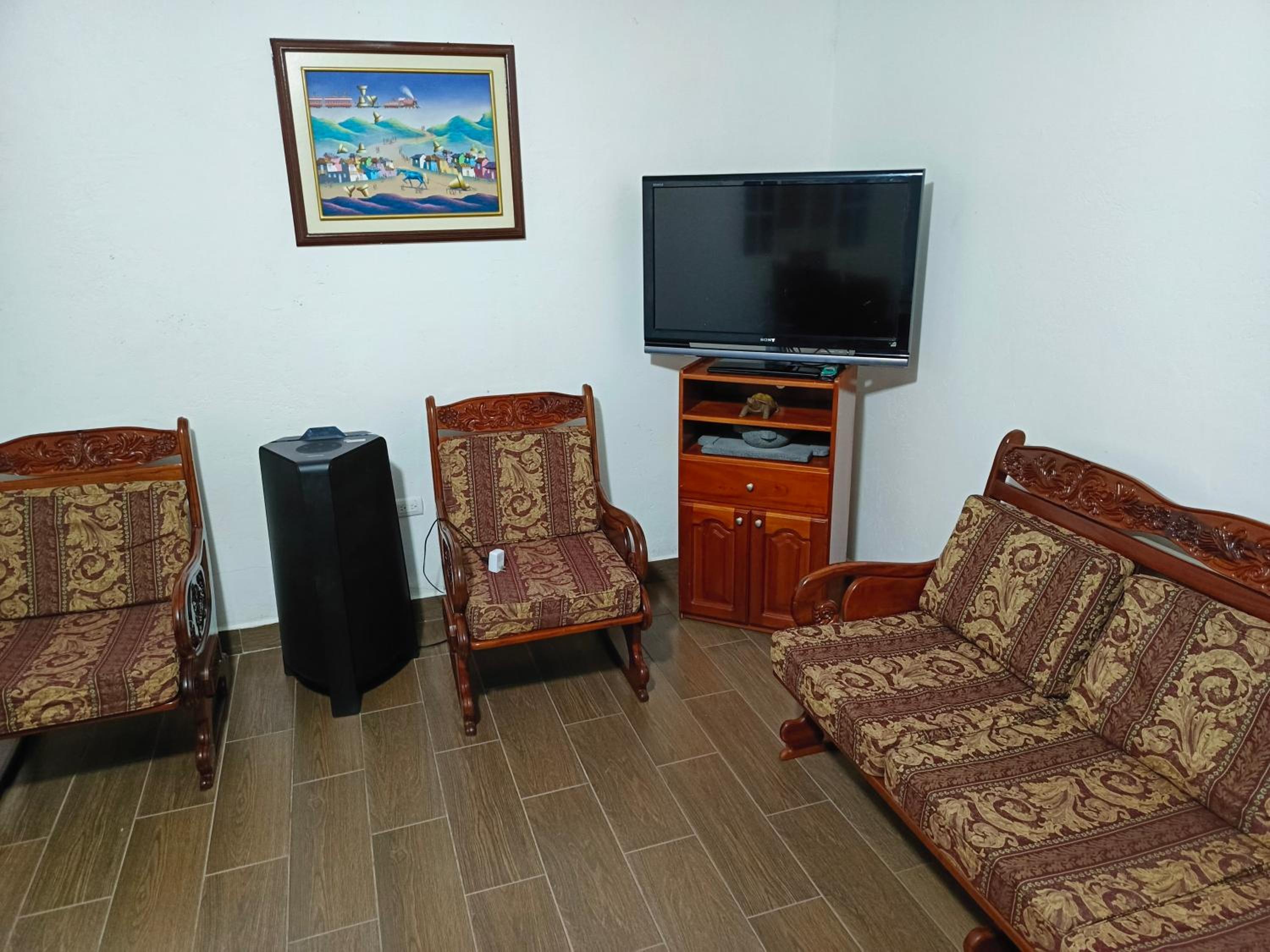 Rooms with private bathroom and kitchen