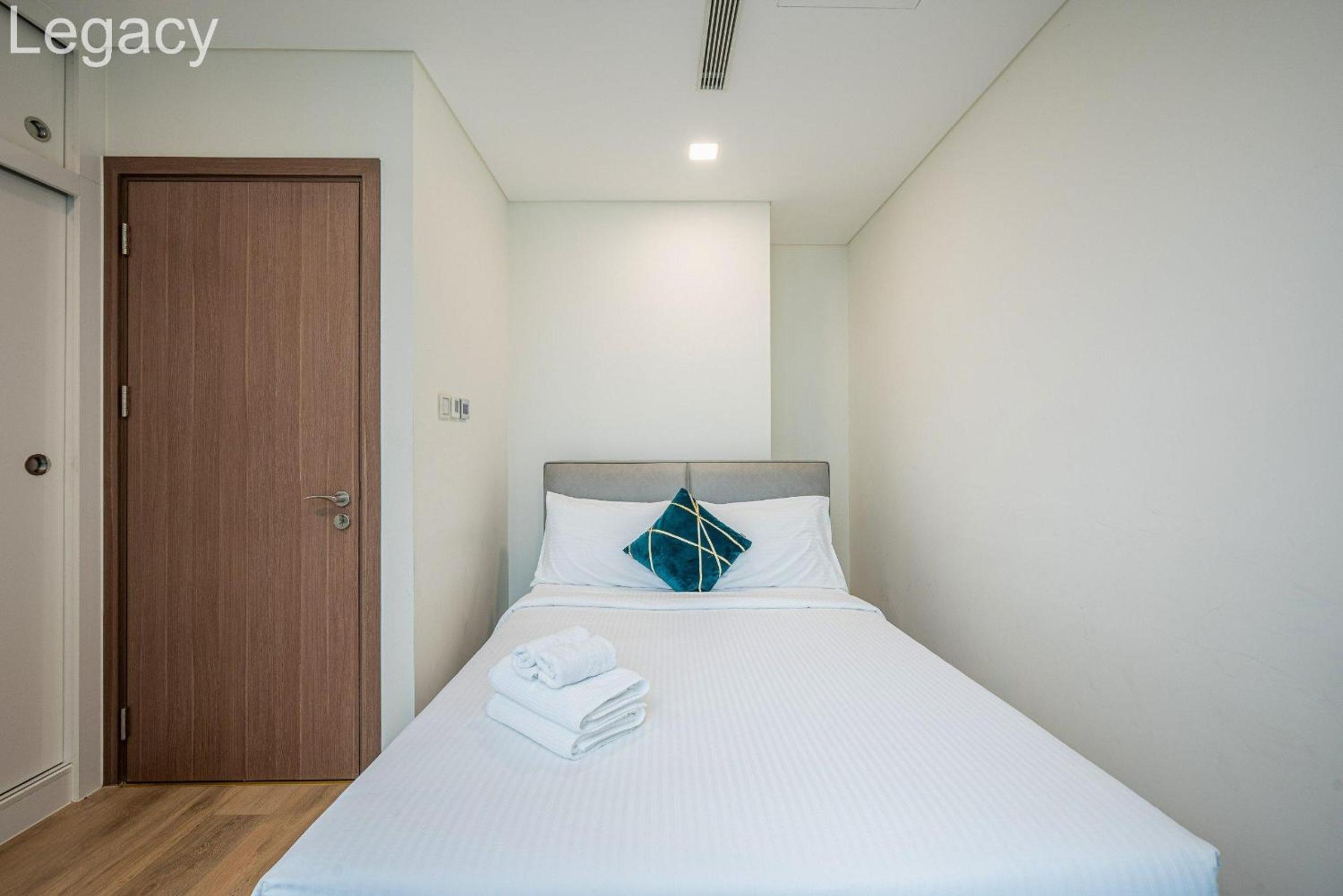 Landmark 81 Legacy Inn