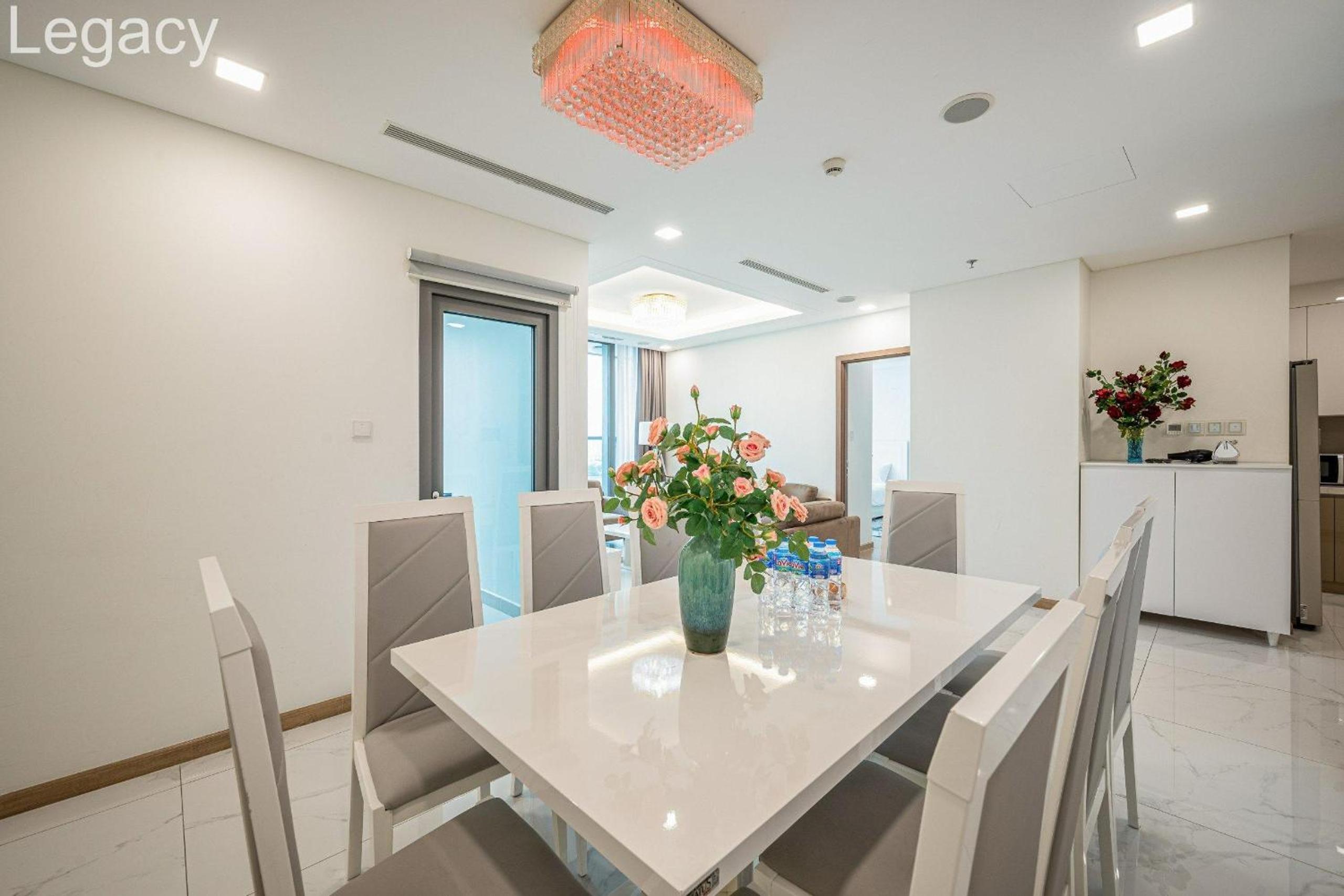 Landmark 81 Legacy Inn