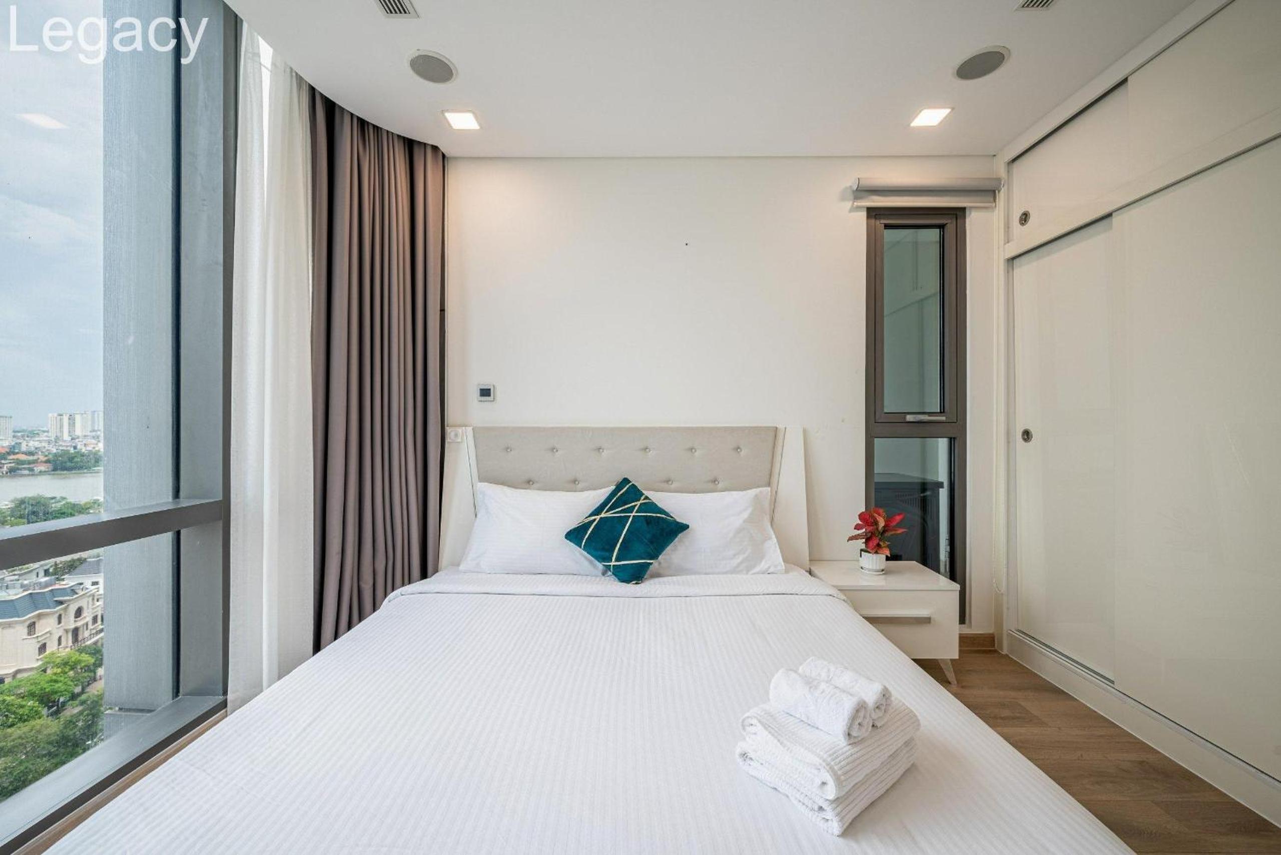 Landmark 81 Legacy Inn