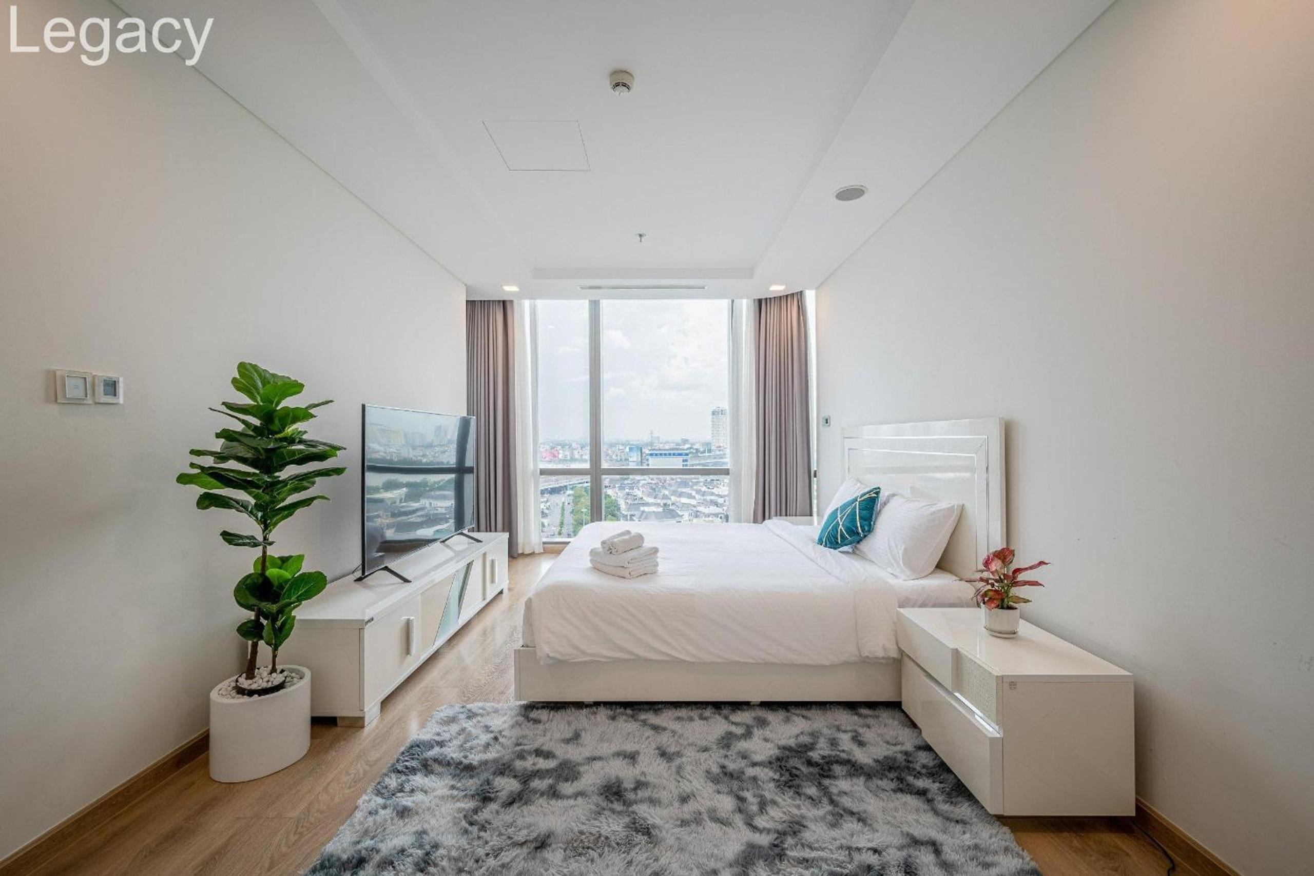 Landmark 81 Legacy Inn