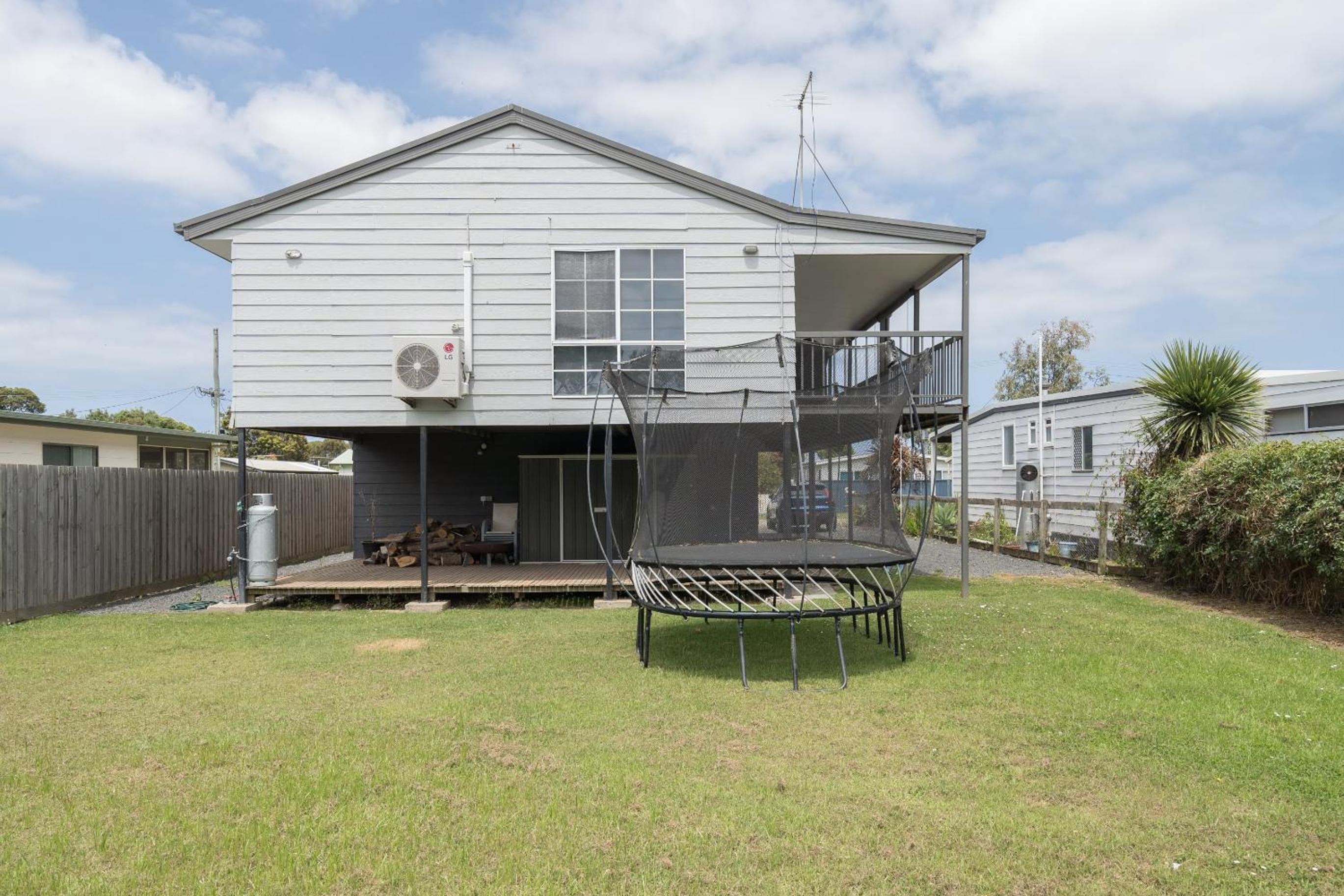 Island Retreat - Pet Friendly