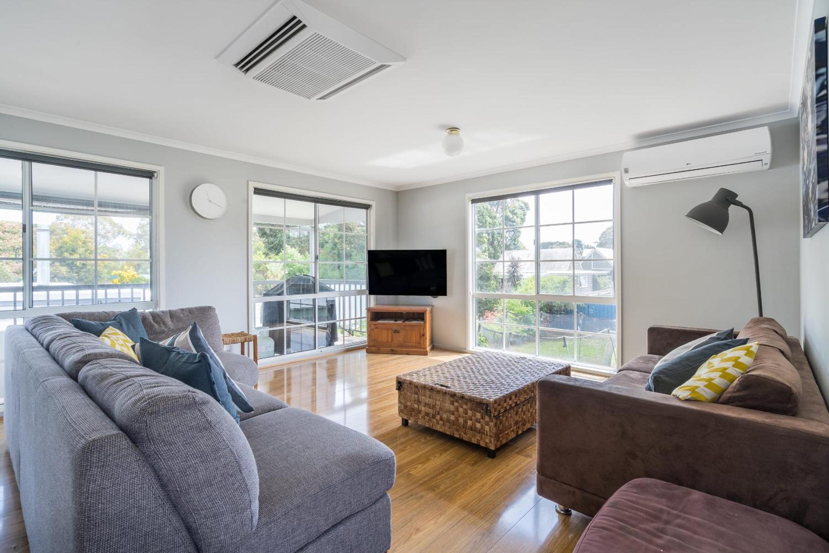 Island Retreat - Pet Friendly