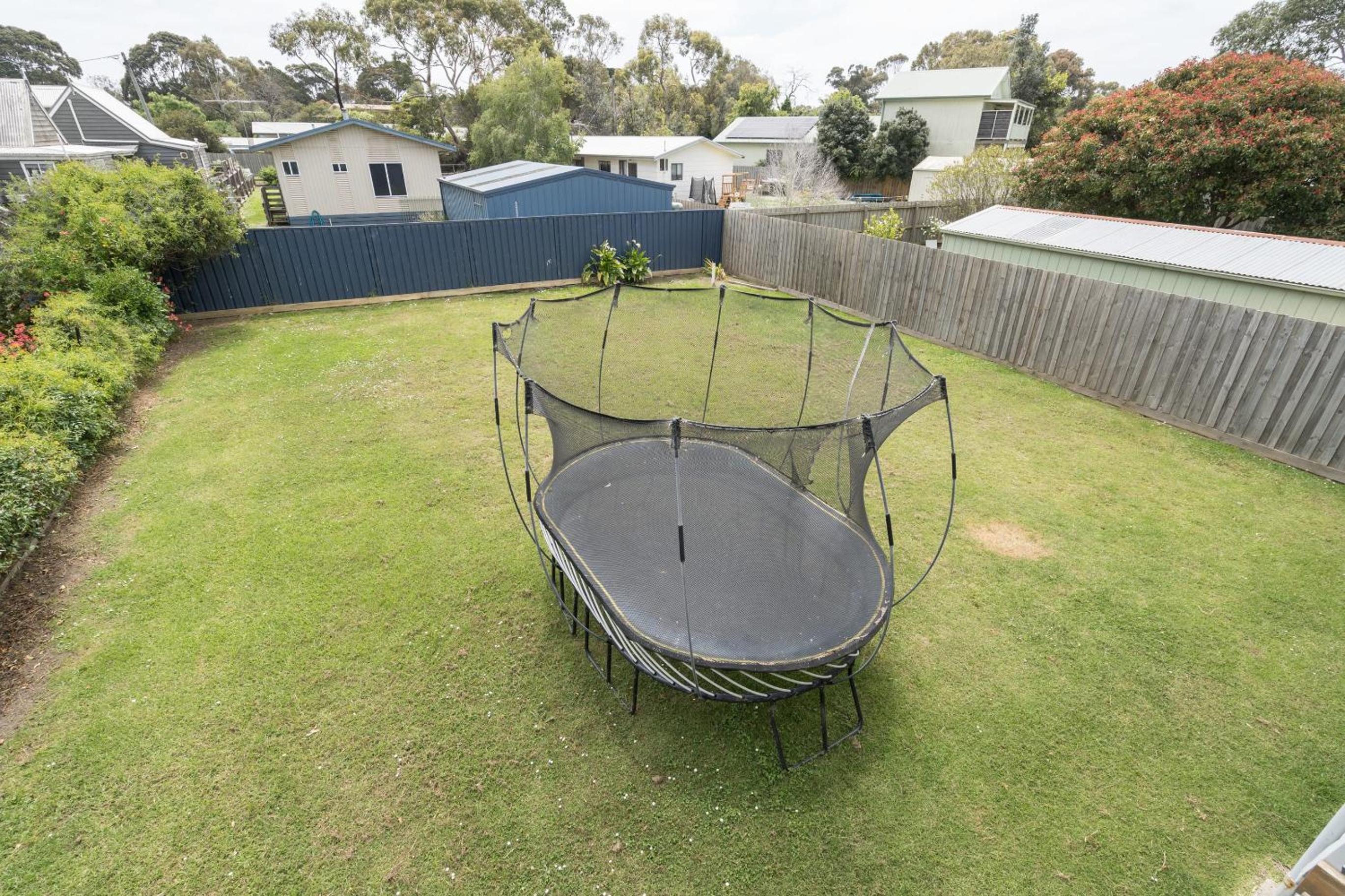 Island Retreat - Pet Friendly
