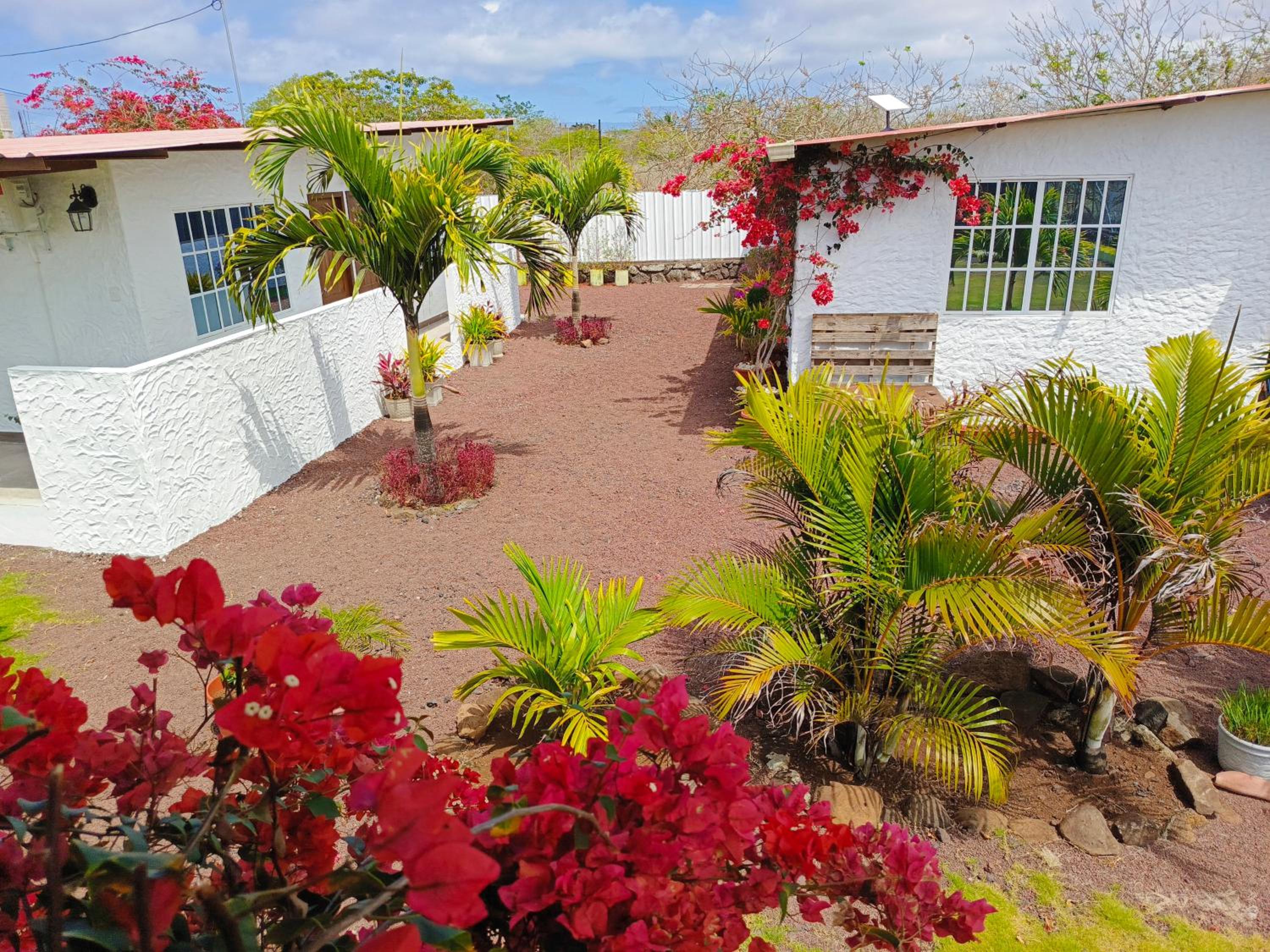 Rooms with private bathroom and kitchen