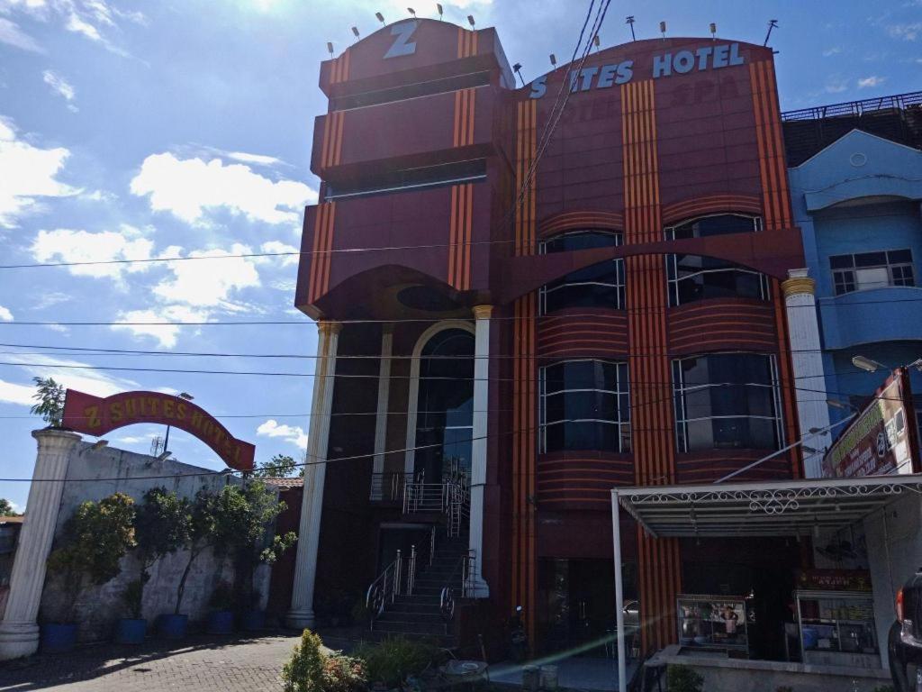 OYO 2574 Z Suites Hotel - Image 1