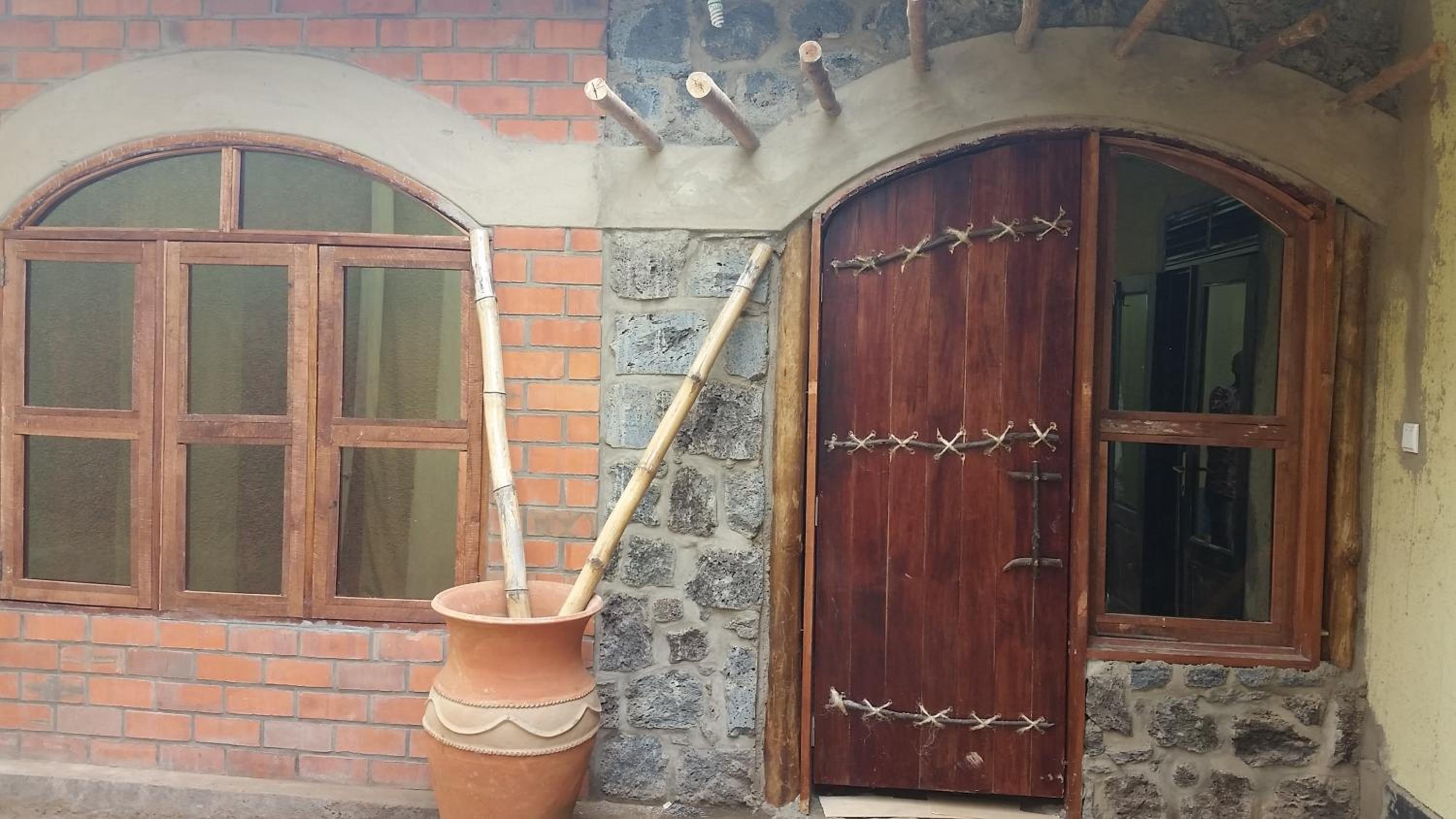 Yambi Guesthouse