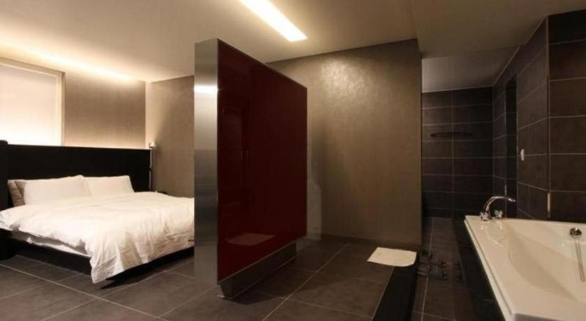 Valentine Hotel Ilsan