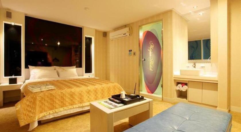 Major Hotel