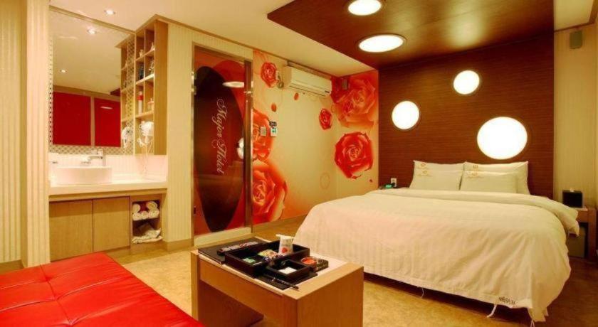 Major Hotel