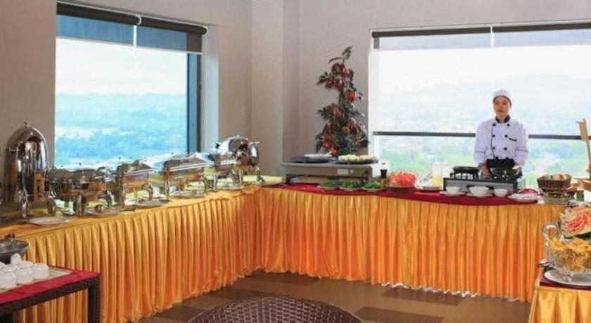 Royal Palace Hotel