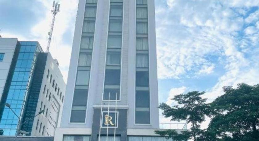 Royal Palace Hotel
