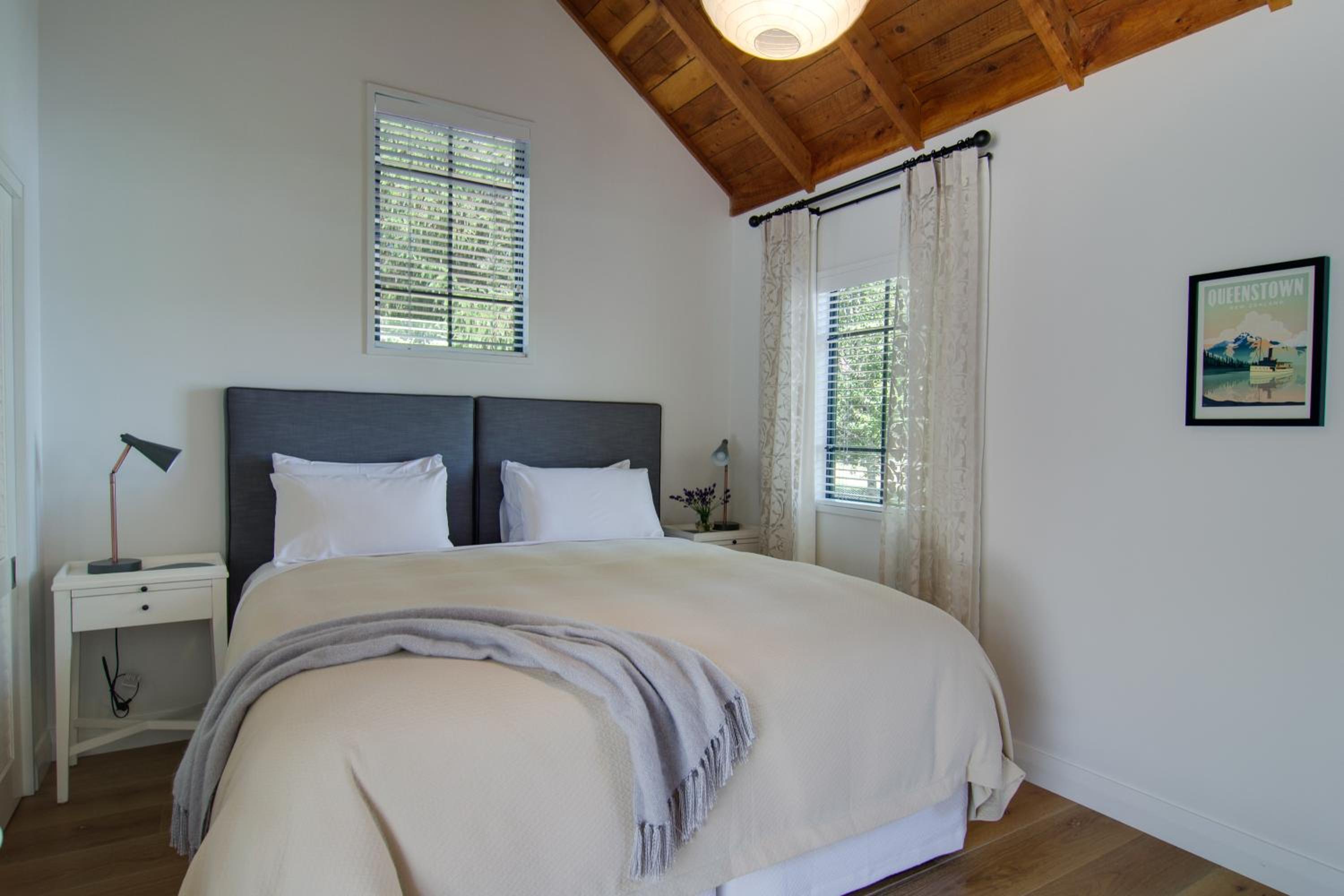 Taramea Arrowtown by Sotheby's Luxury Rental Homes view 3