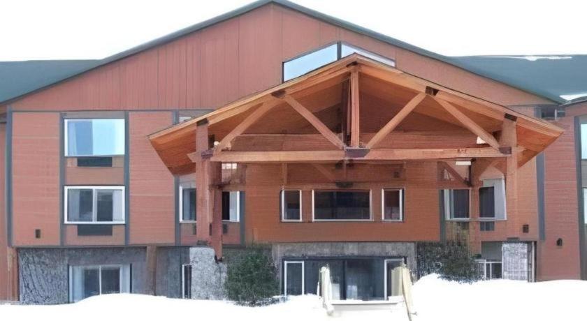 Holiday Inn Express Munising-Lakeview Hotel By IHG view 2