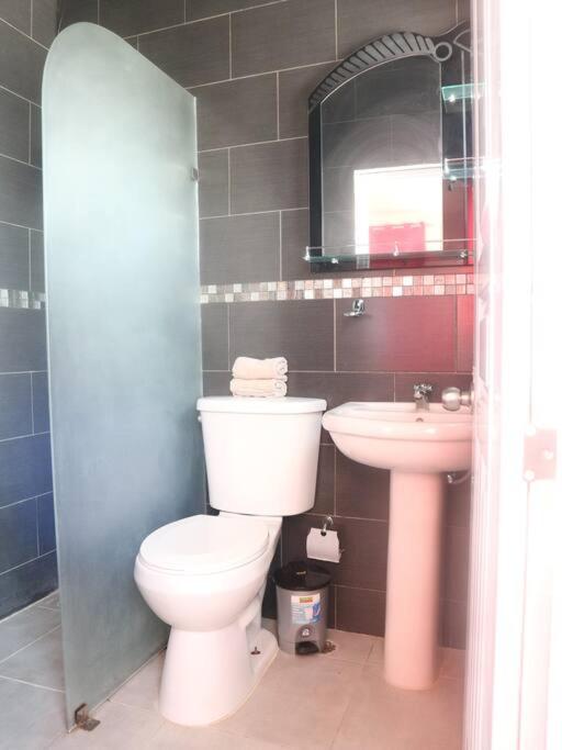 Encantador Apartamento con agua caliente