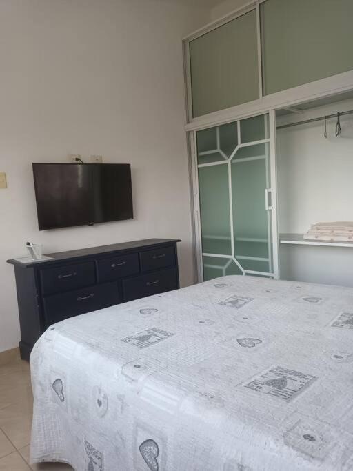 Encantador Apartamento con agua caliente