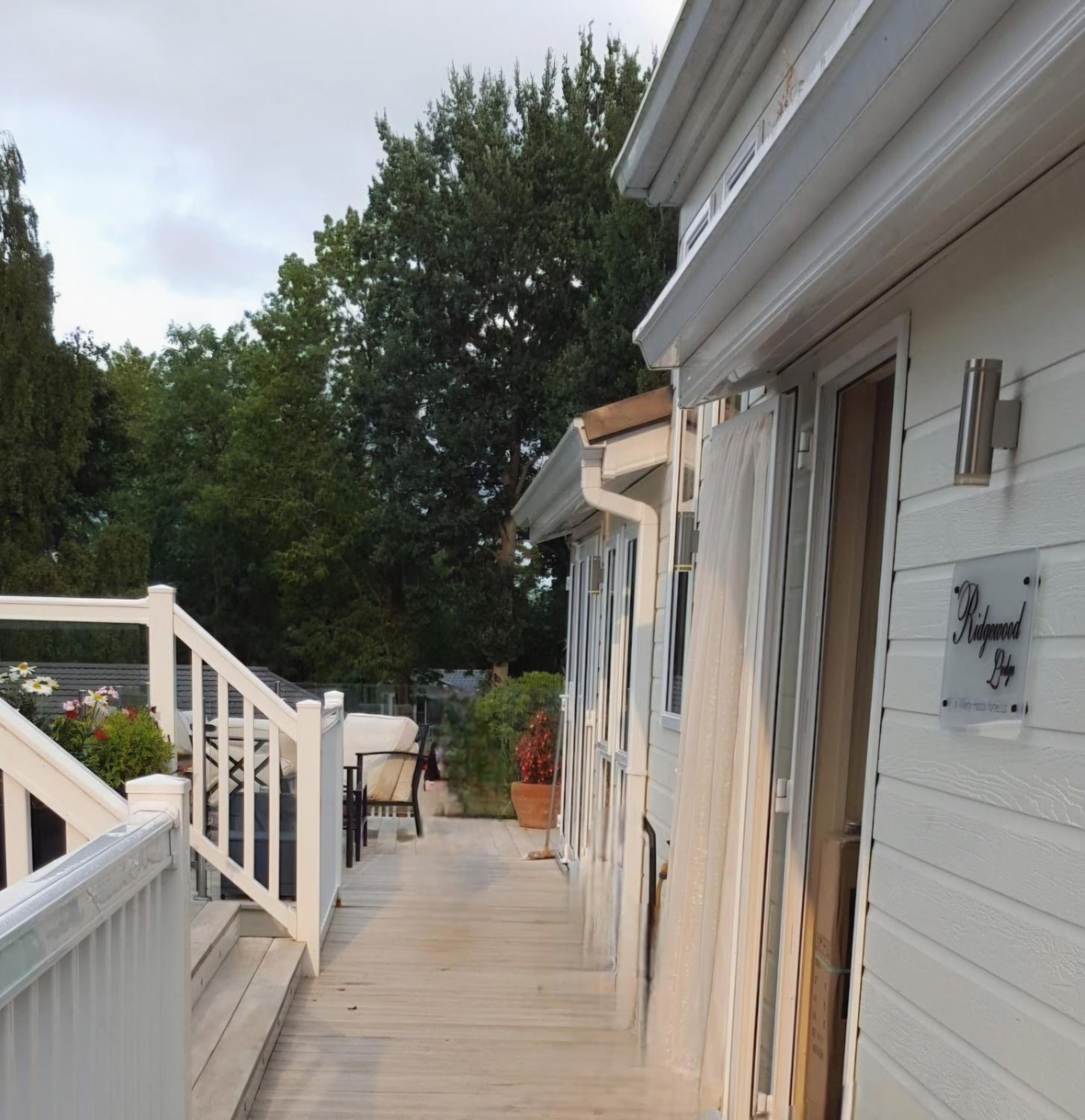 Ridgewood Lodge