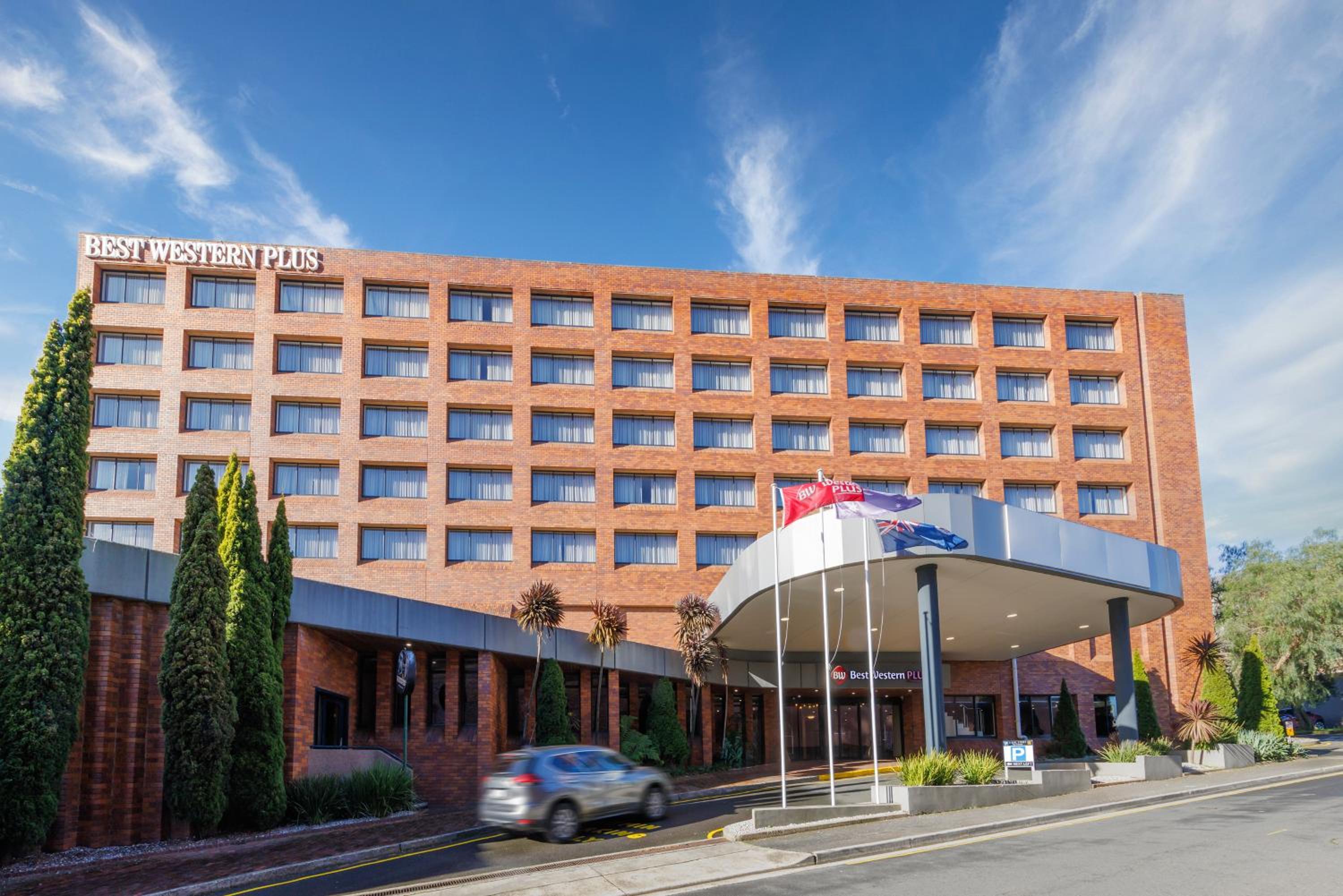 Hotel Best Western Plus Launceston - Image 1