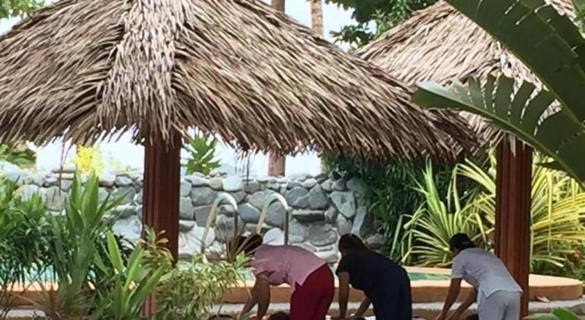 Cherinicole Beach Resort