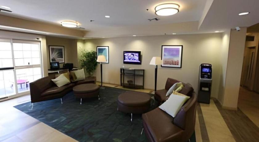 Candlewood Suites Saint Joseph view 3