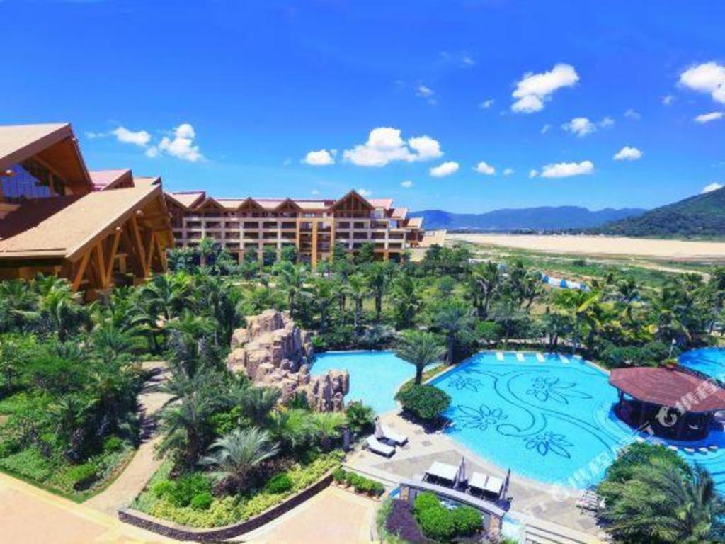 La Fountain Hotel & Resort Sanya