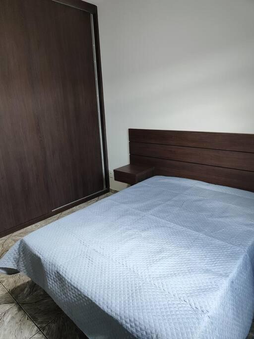 Linda casa completa e espaçosa 3 quartos