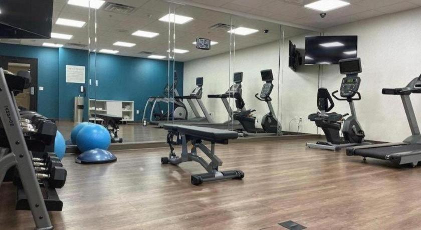 Holiday Inn Express Hotel & Suites Grand Island By IHG