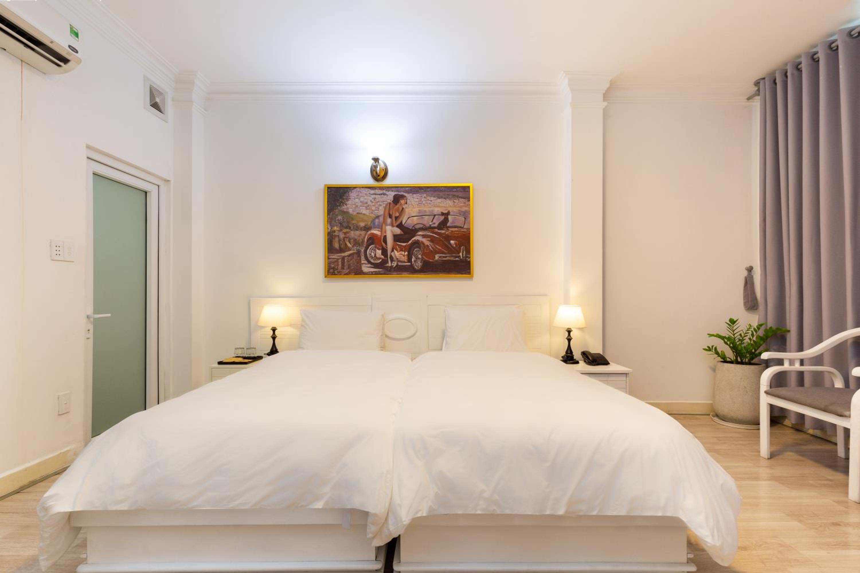 OYO Liwe Hotel