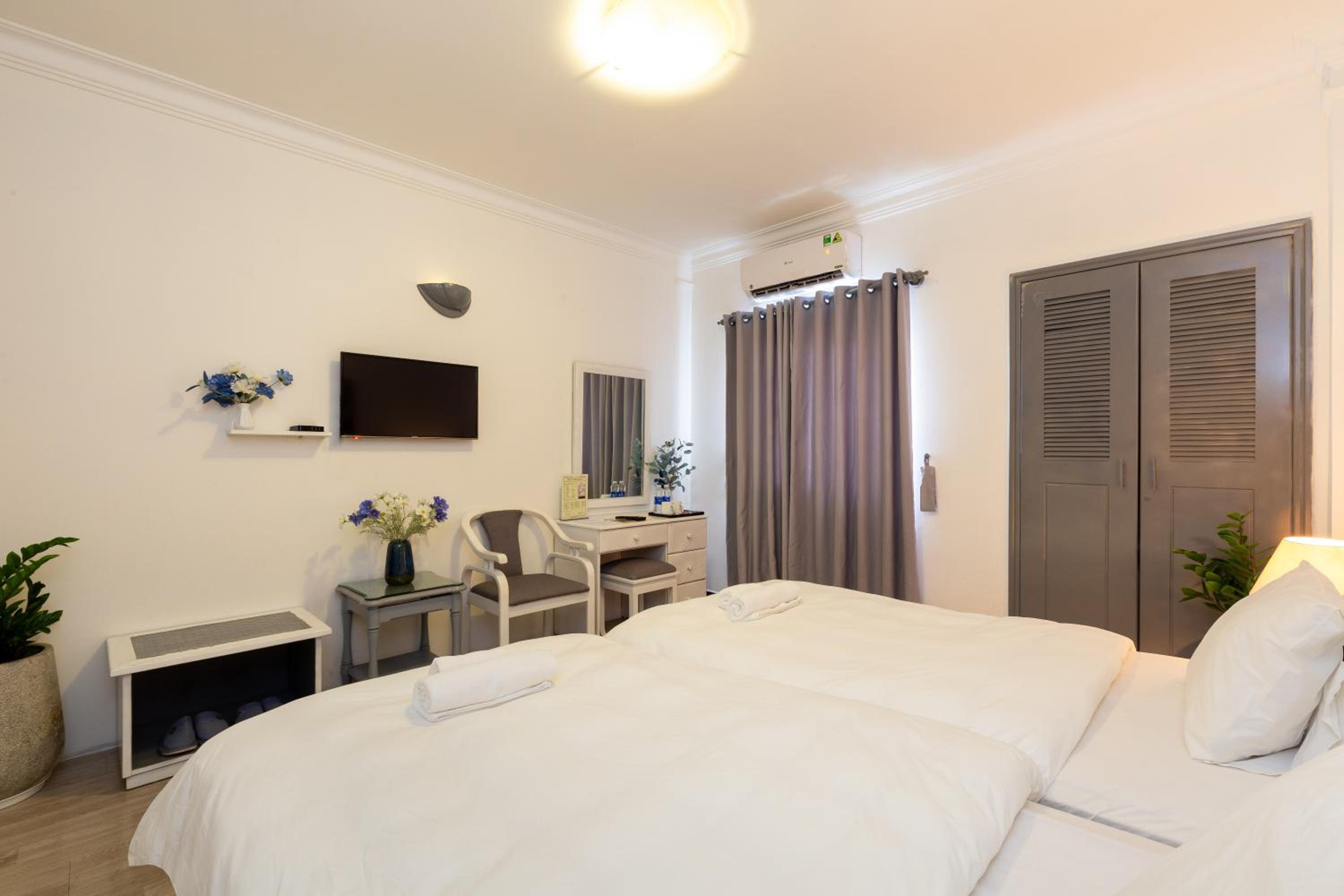 OYO Liwe Hotel