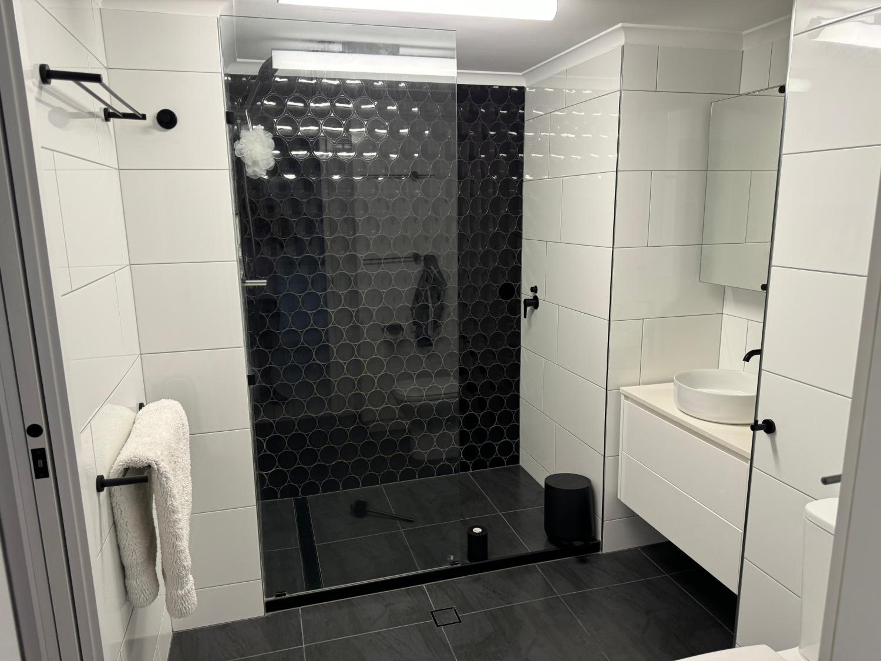 Modern Exec Apartment