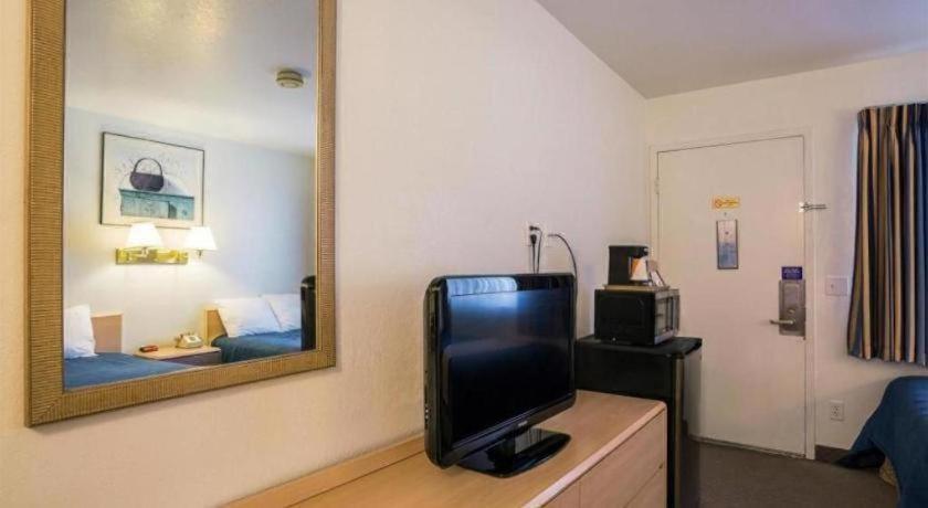 FairBridge Inn Moscow