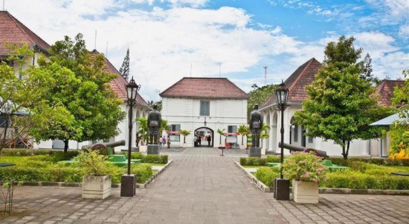 OYO 1242 Penginapan RB Syariah