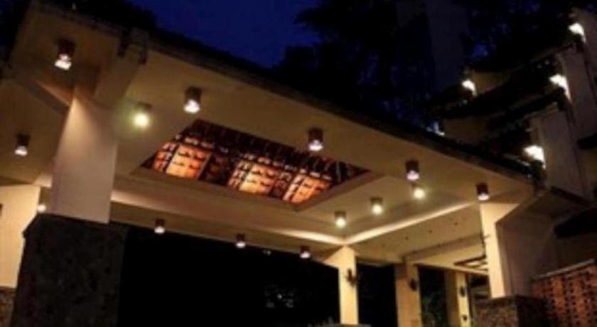 Pines Garden Resort