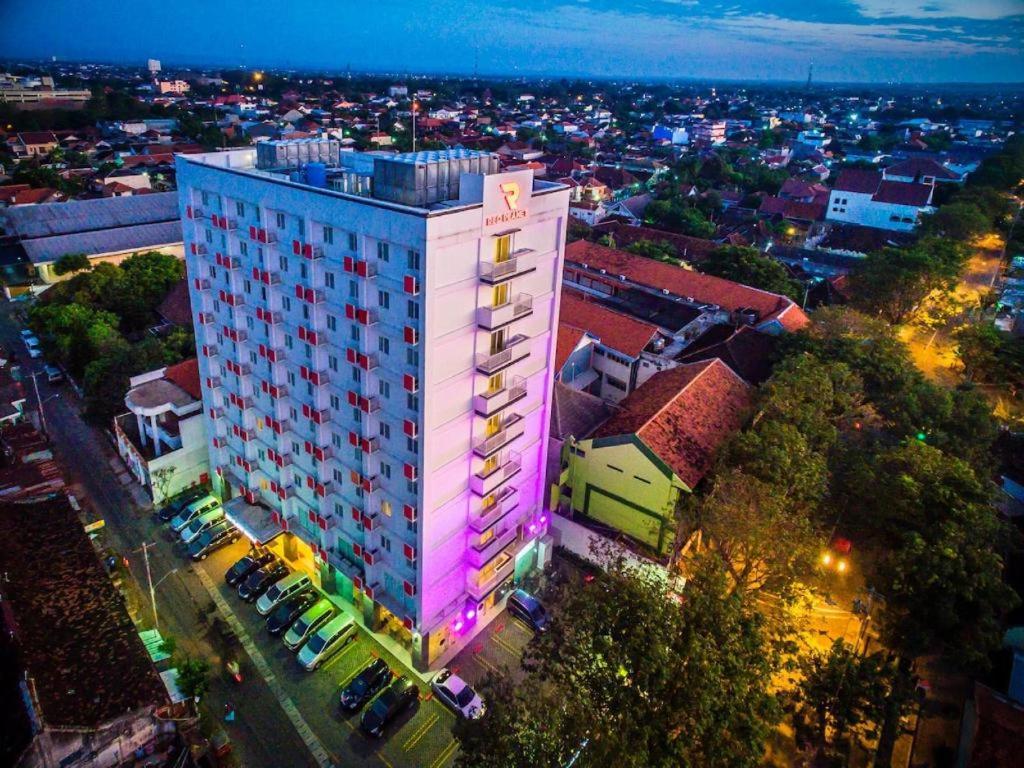 Monoloog Hotel Solo, Solo - 9