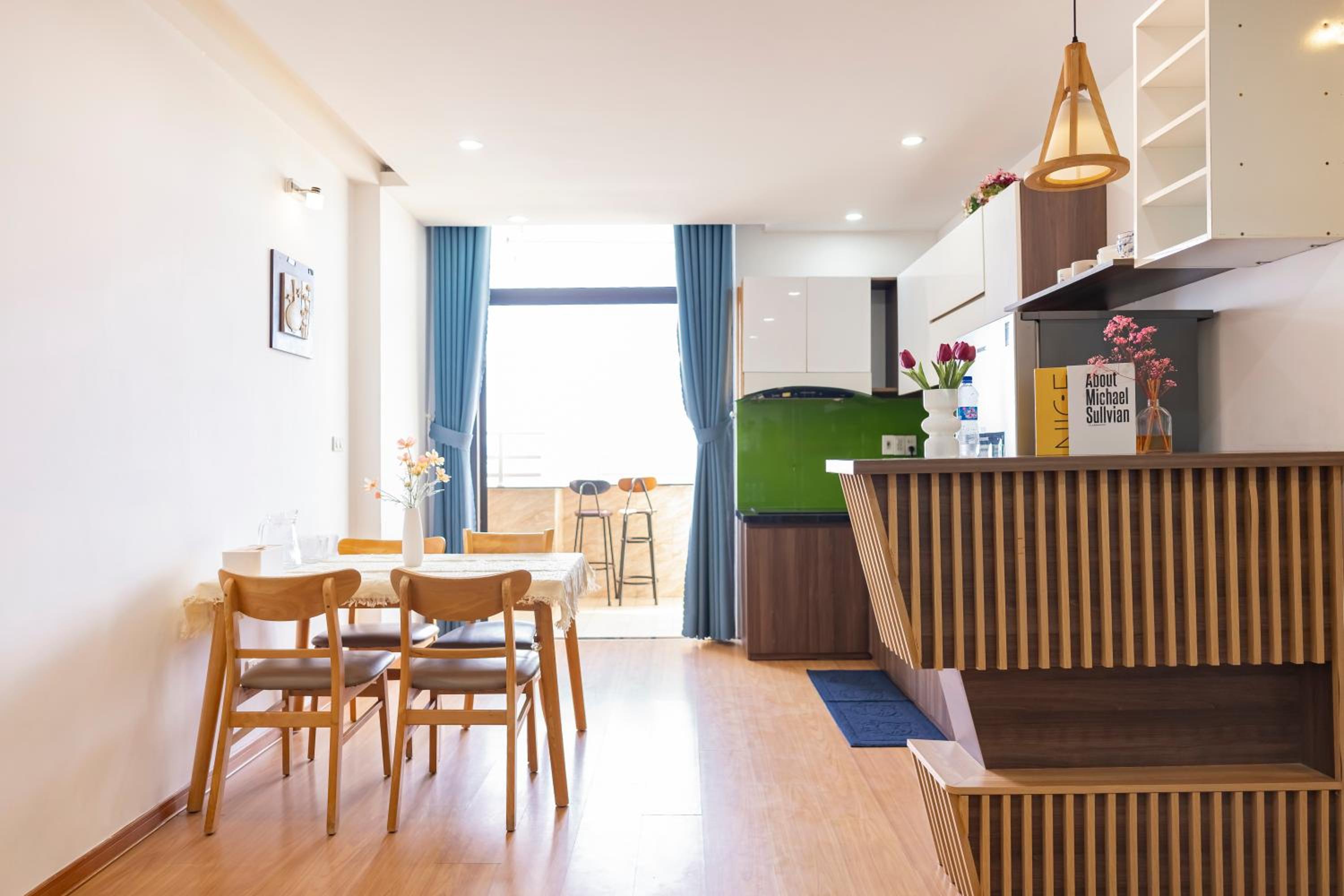 Sóng Homestay - 2BR apartment by Mỹ Khê Beach