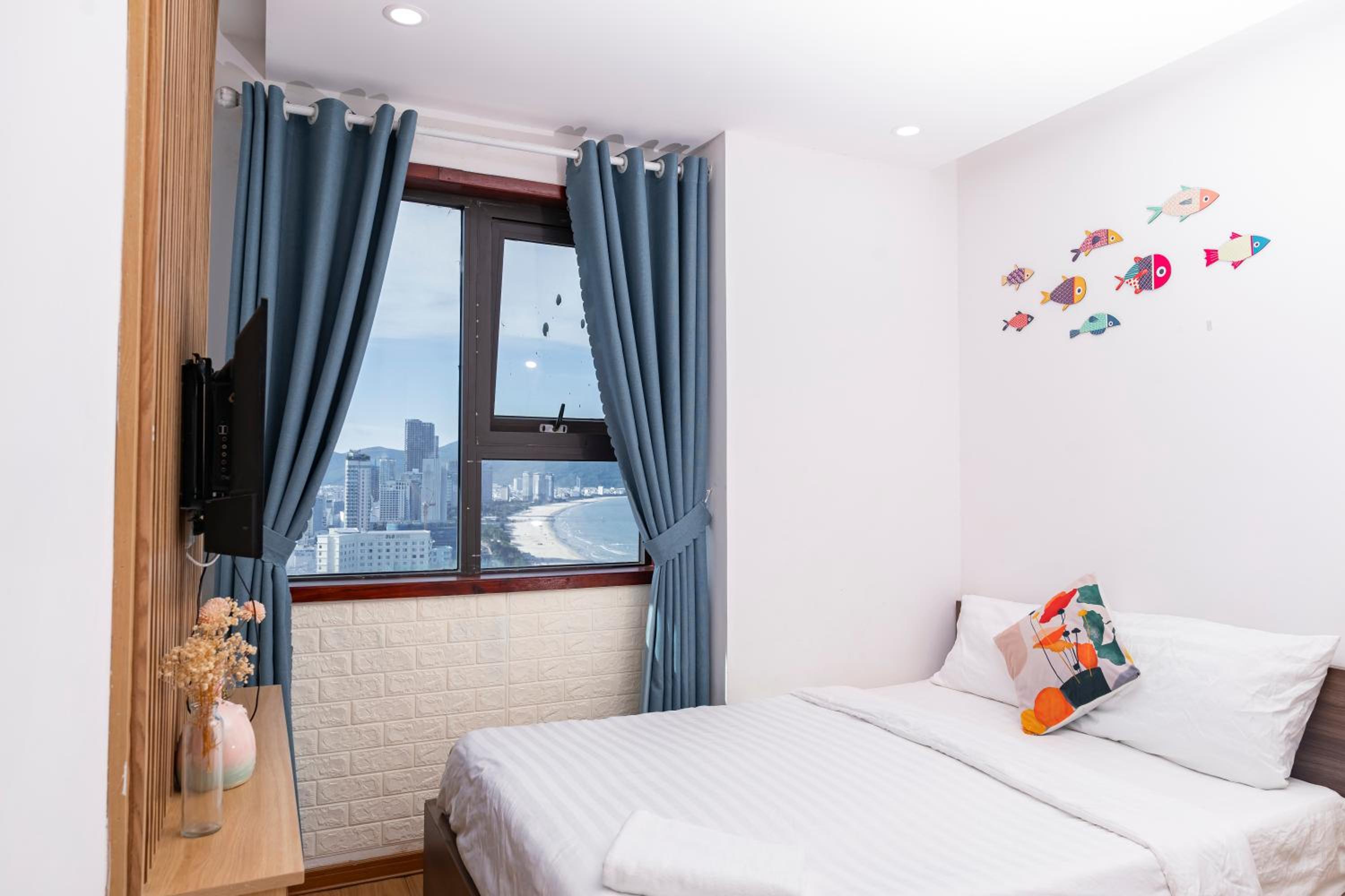Sóng Homestay - 2BR apartment by Mỹ Khê Beach