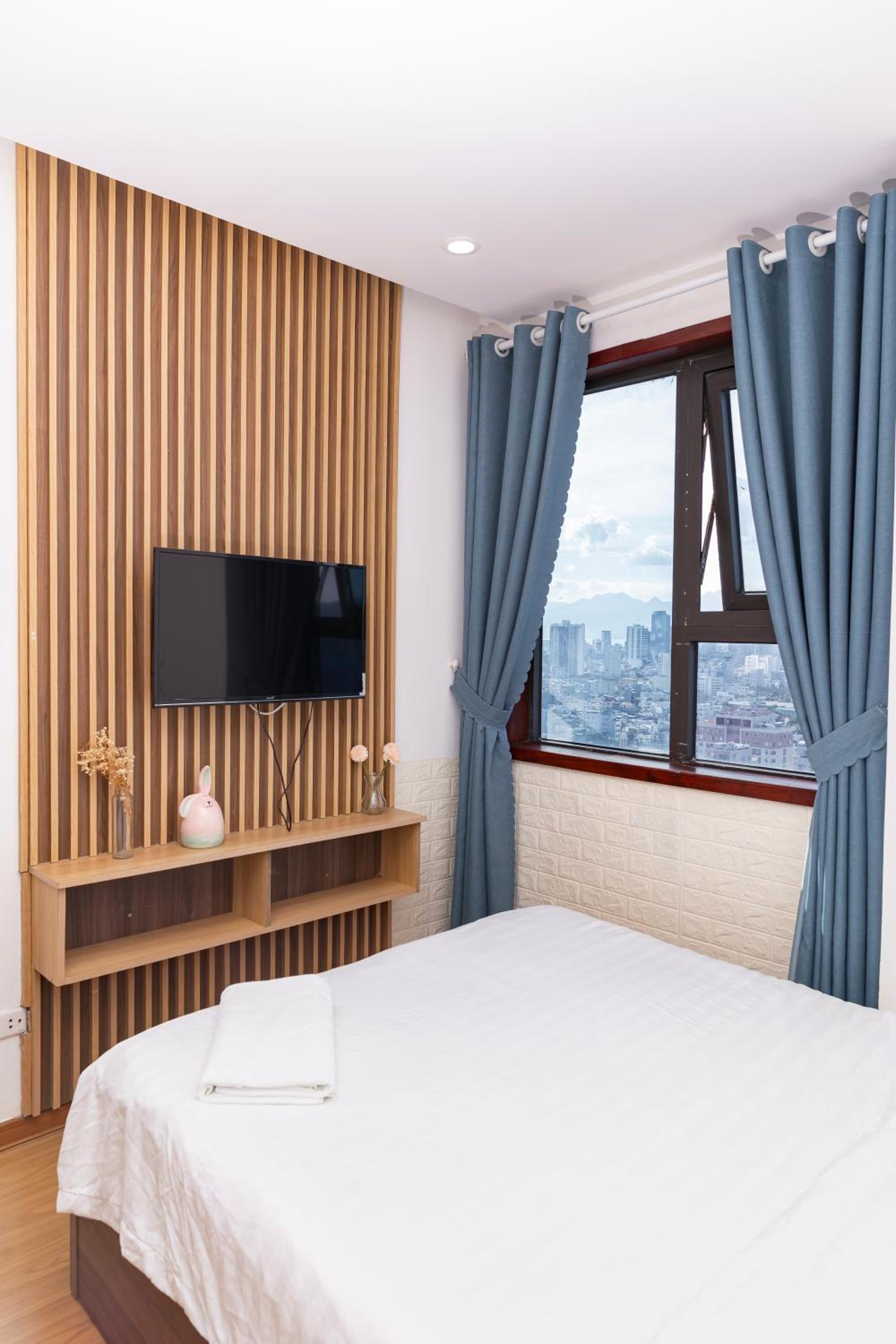 Sóng Homestay - 2BR apartment by Mỹ Khê Beach